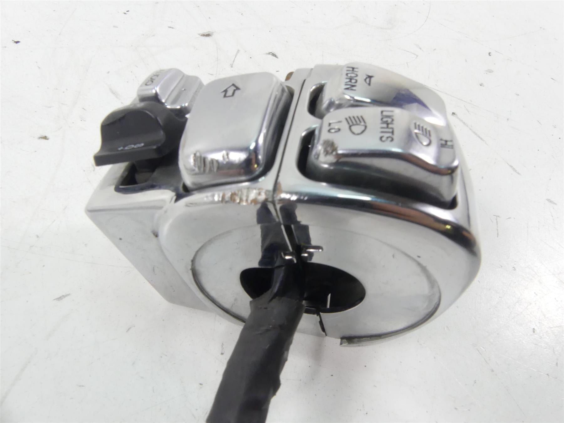 2013 Harley Touring FLHX Street Glide Left Chrome Control Switch -Read 71682-06A {{ shop.shopifyCountryName }} - Mototech271