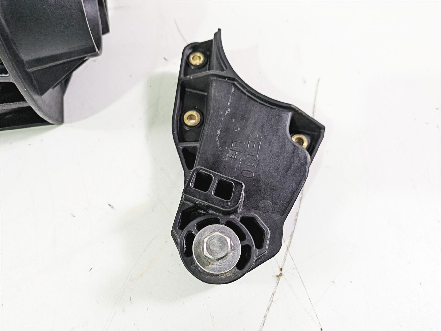 2020 Yamaha Waverunner VX1050 Deluxe Reverse Gate Set 6ET-R1314-10-00 {{ shop.shopifyCountryName }} - Mototech271