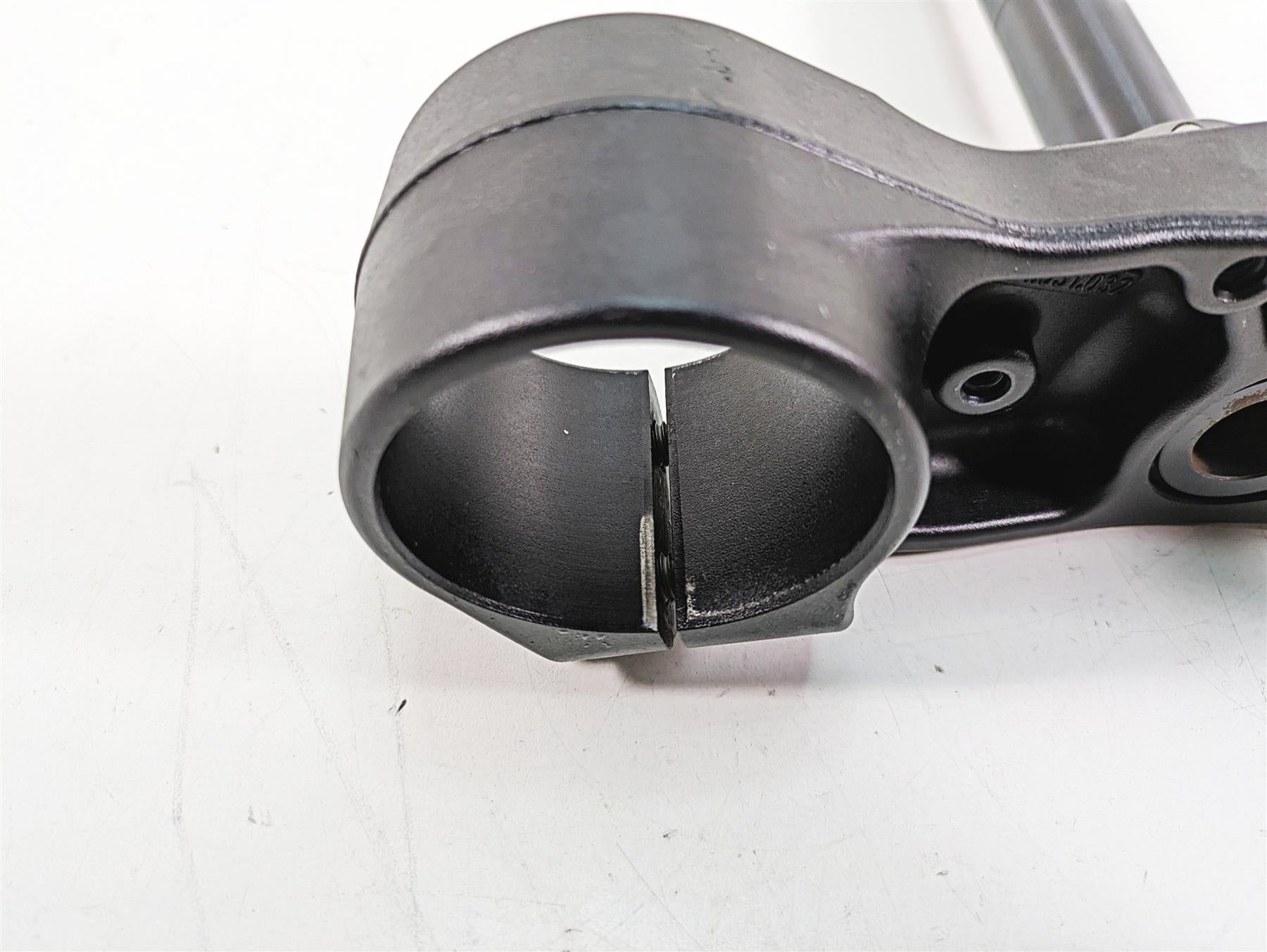2018 KTM 1090 Adventure R Lower Triple Tree Steering Clamp 6040103203233S {{ shop.shopifyCountryName }} - Mototech271