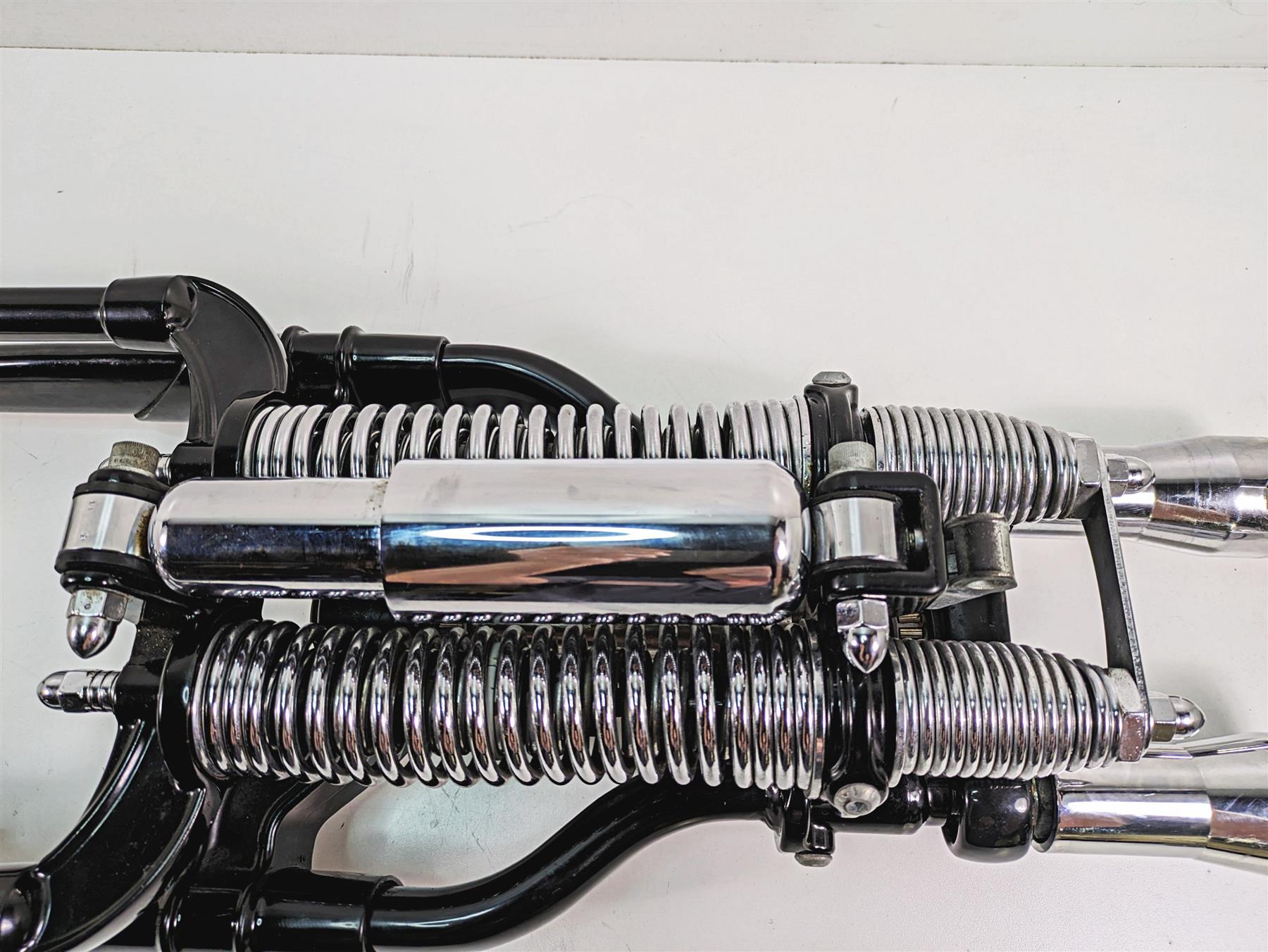 2009 Harley Softail FLSTSB Cross Bones Nice Front End Springer Fork Set 46173-05 46174-05 {{ shop.shopifyCountryName }} - Mototech271