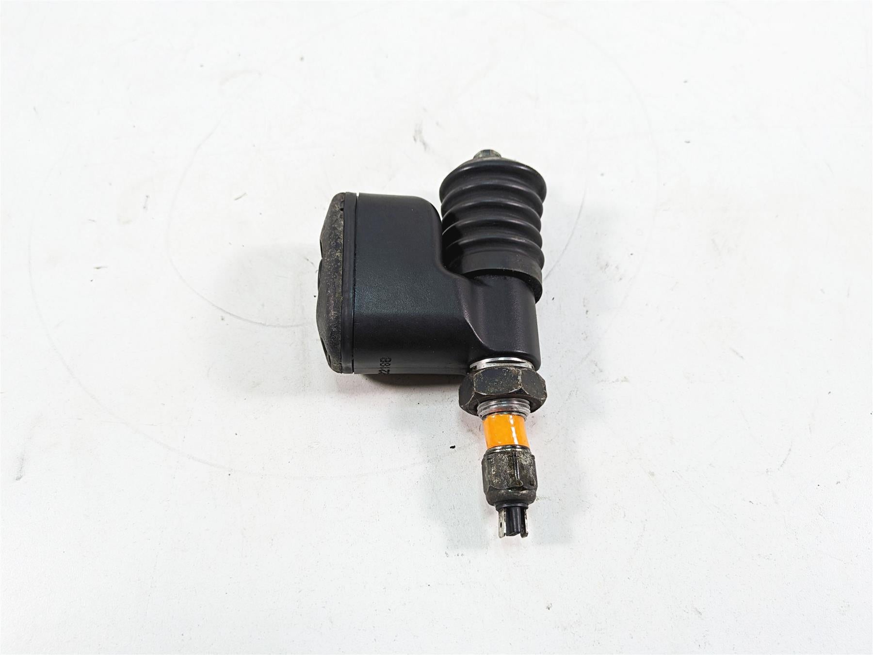 2009 Harley FXDC Dyna Super Glide Custom Rear Brake Master Cylinder 42474-06C {{ shop.shopifyCountryName }} - Mototech271