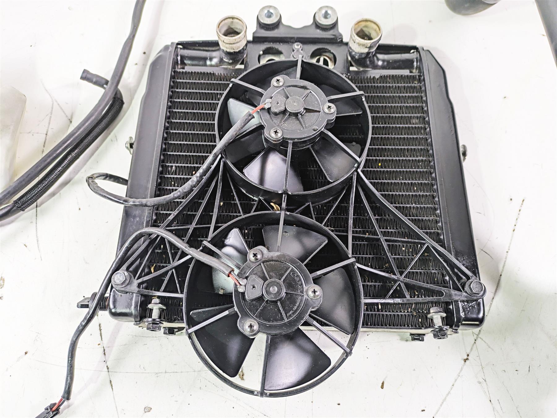 2012 Harley VRSCF Muscle V Rod Radiator Fans Reservoir Hoses 26722-04 {{ shop.shopifyCountryName }} - Mototech271