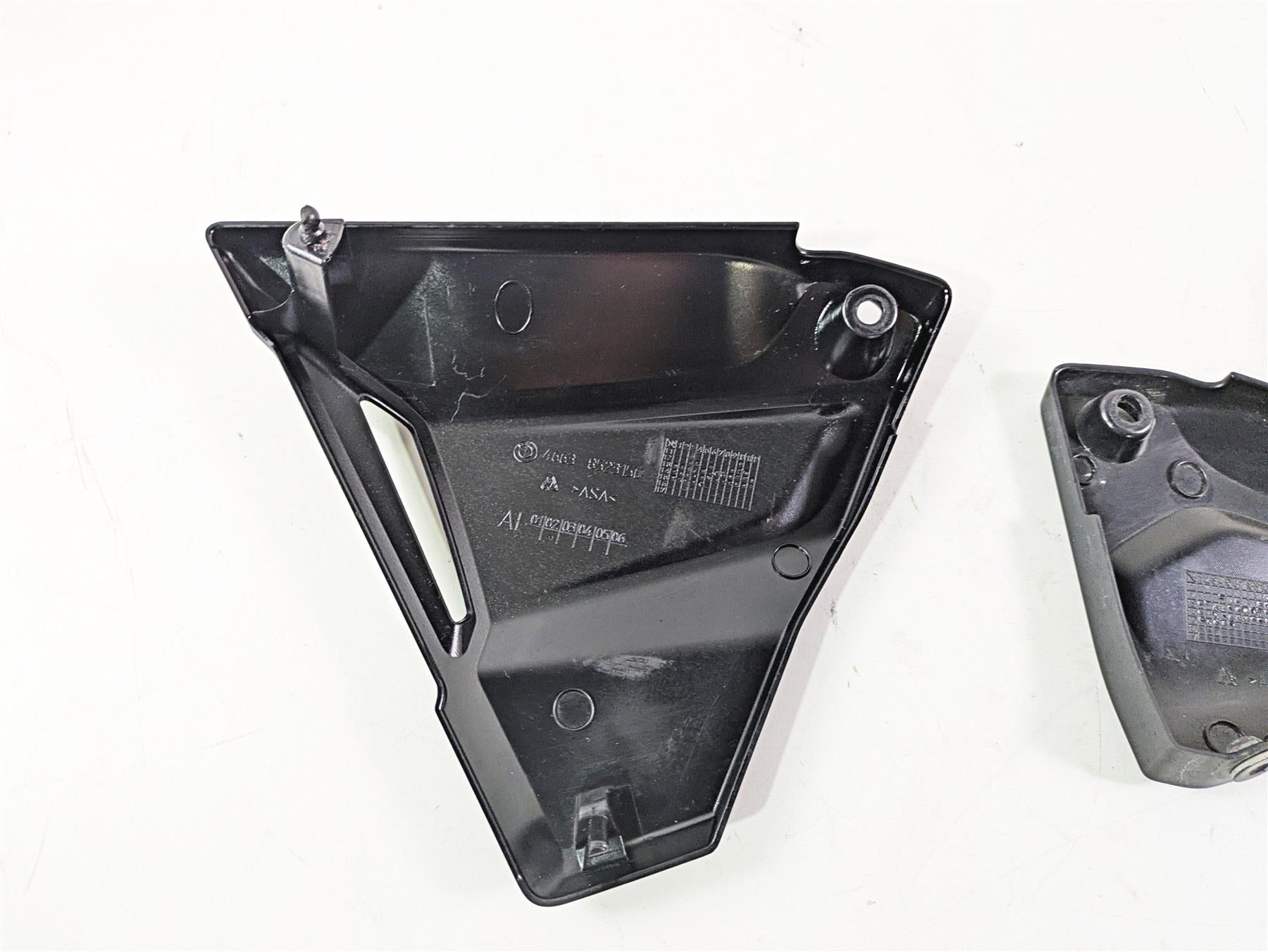 2015 BMW R1200 GS Adv K51 Battery Side Cover Fairing Set 46638523155 46638523156 {{ shop.shopifyCountryName }} - Mototech271
