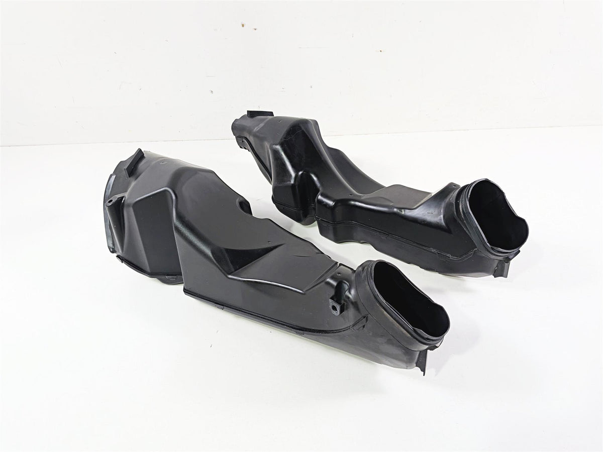 2024 Suzuki GSXR600 Air Intake Ram Scoop Duct Set 94420-14J00 94430-14J00 {{ shop.shopifyCountryName }} - Mototech271
