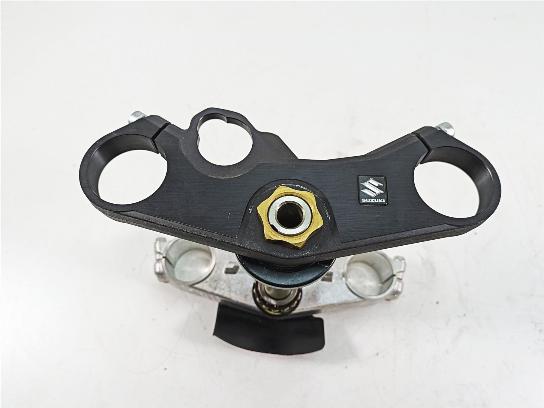 2022 Suzuki GSXR 750 Upper Lower Triple Tree Set -Read 51410-01H10 51311-01H00 {{ shop.shopifyCountryName }} - Mototech271