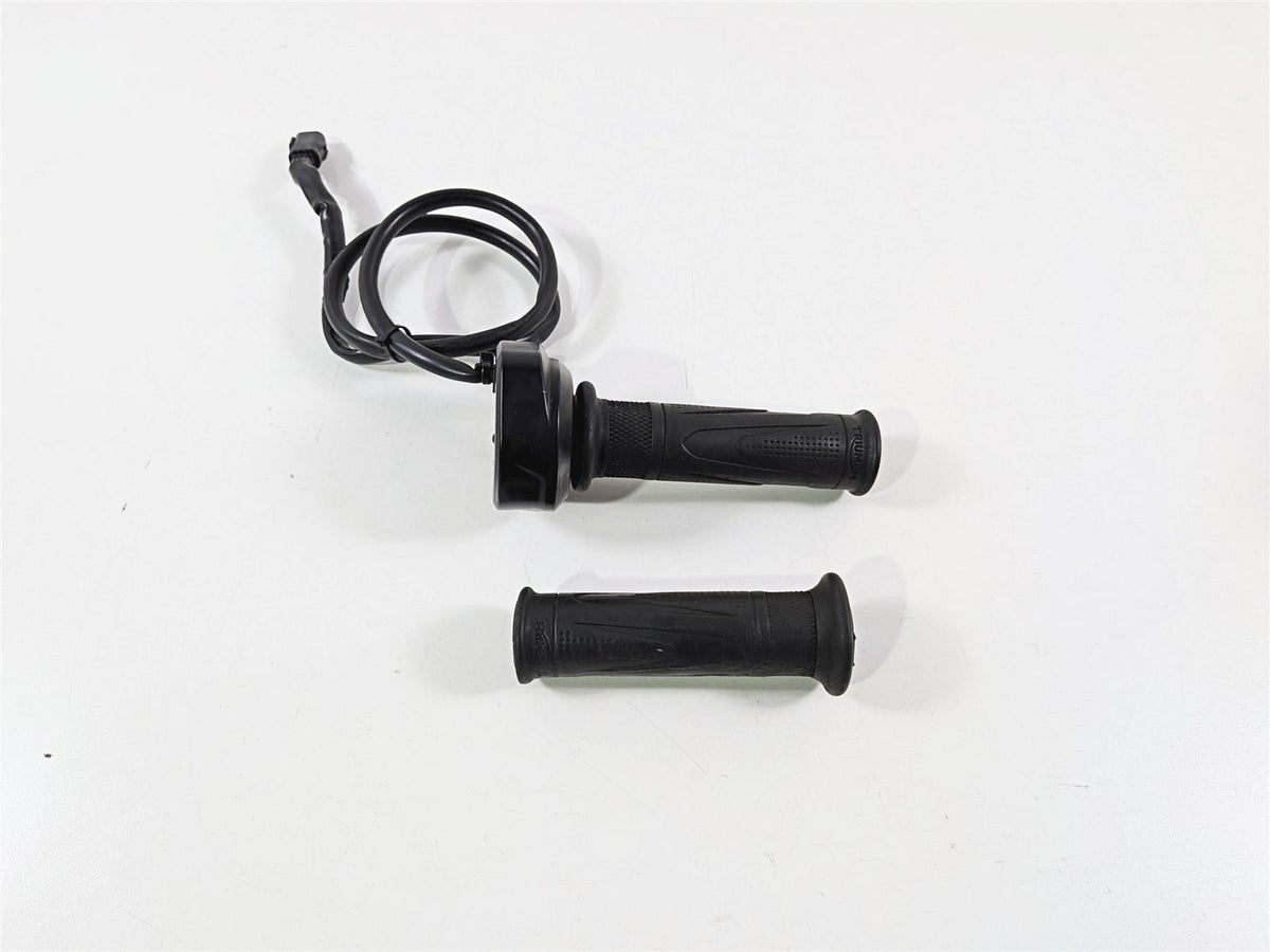 2019 Triumph Speed Triple RS 1050 Ride By Wire Throttle Grip Sensor T2042226 {{ shop.shopifyCountryName }} - Mototech271