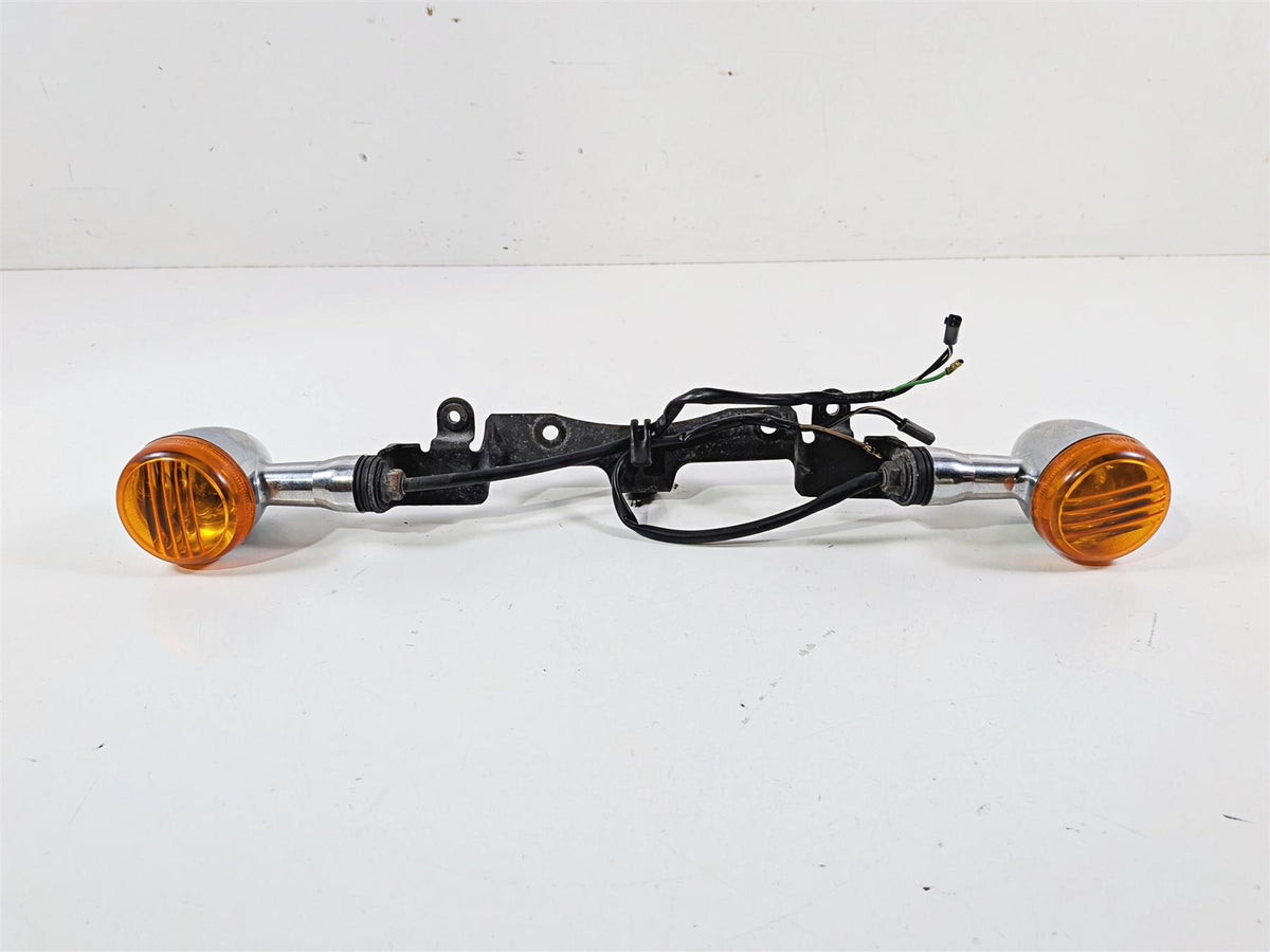 2006 Suzuki VL800 C50 Boulevard Front Blinkers & Mount Bar 35601-41FB1 {{ shop.shopifyCountryName }} - Mototech271
