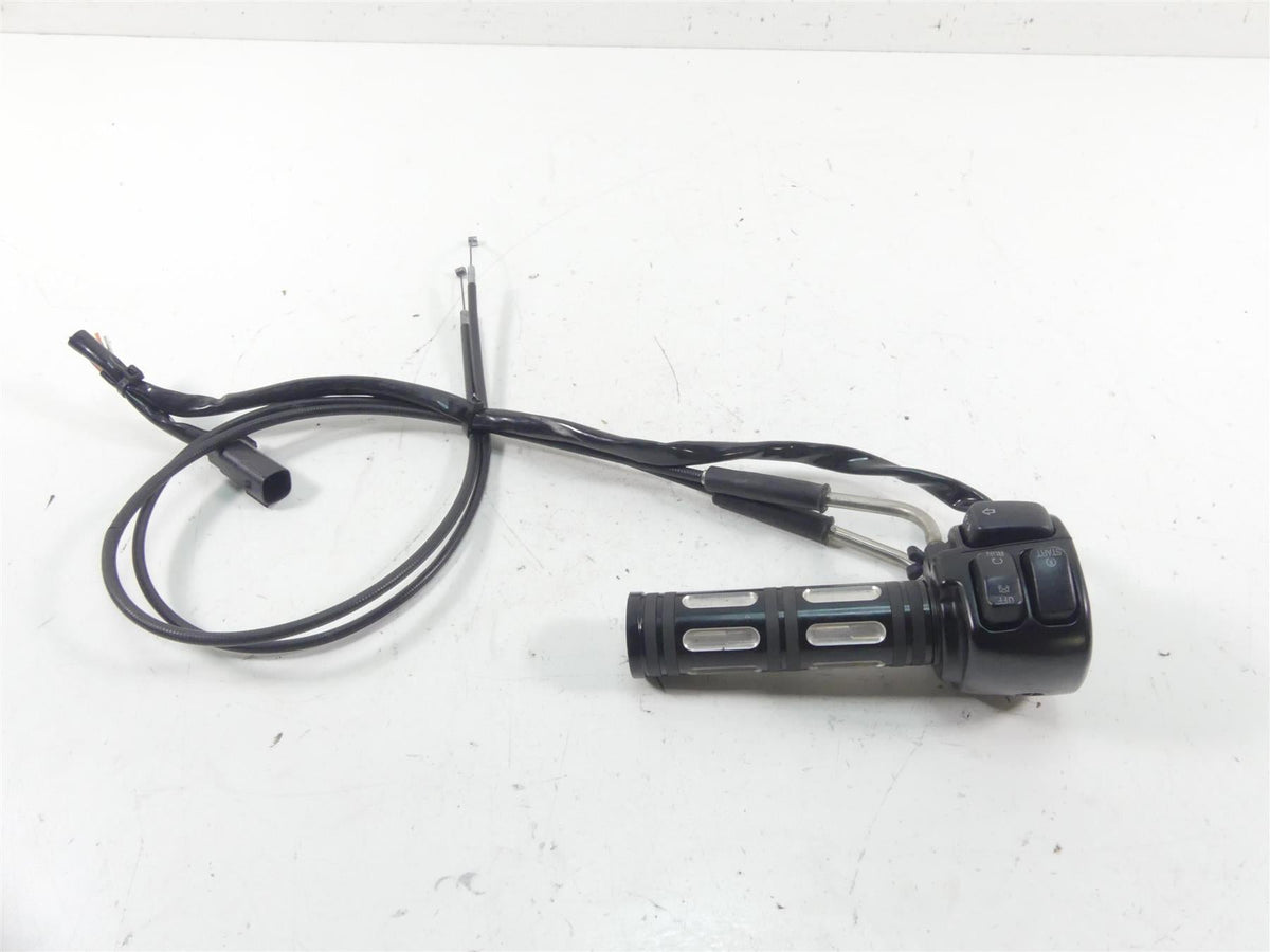 2012 Harley VRSCF Muscle Rod Right Hand Throttle Control Switch - Read 71684-06A {{ shop.shopifyCountryName }} - Mototech271