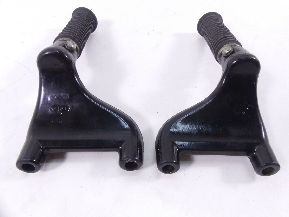 2006 Harley Sportster XL1200 C Passenger Foot Peg Rest Set 49314-04 49315-04 {{ shop.shopifyCountryName }} - Mototech271