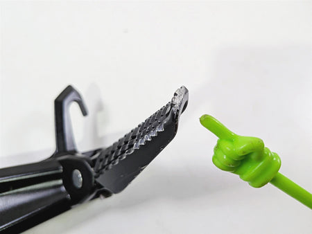 2024 Suzuki GSXR 600 Left Rear Passenger Footpeg Foot Peg Rest Set 43700-14J30 {{ shop.shopifyCountryName }} - Mototech271