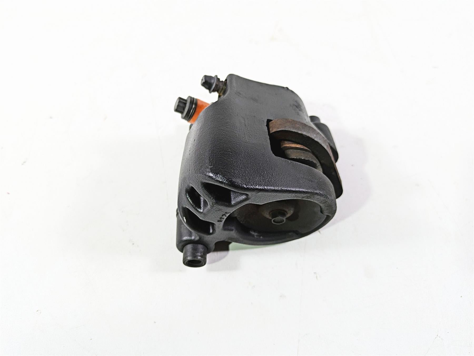 2008 Harley FLSTSB Cross Bones Front Brake Caliper 44079-97C {{ shop.shopifyCountryName }} - Mototech271