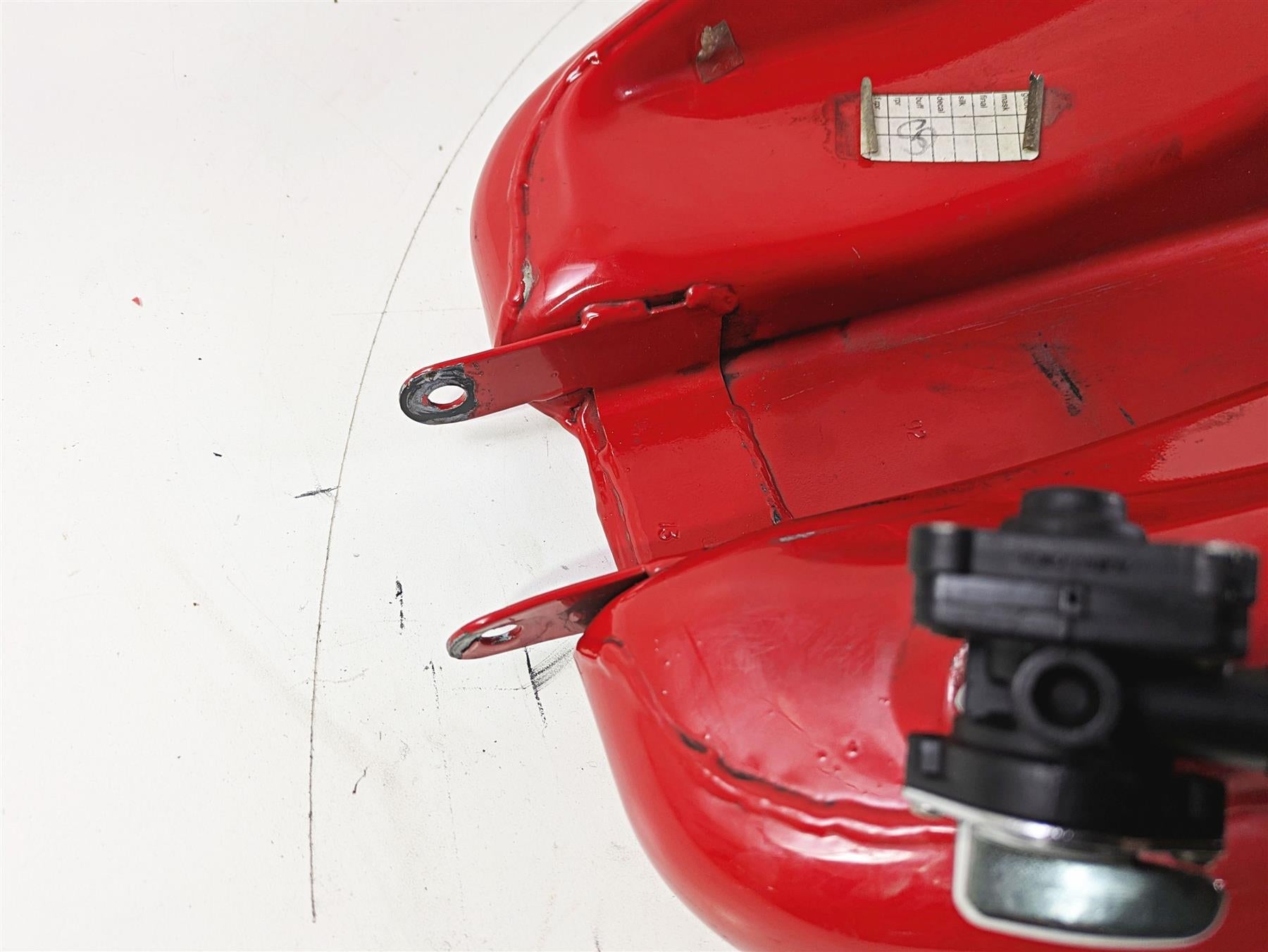 2002 Harley Dyna FXDL Low Rider Fuel Gas Petrol Tank & Petcock - Read 61054-96 {{ shop.shopifyCountryName }} - Mototech271