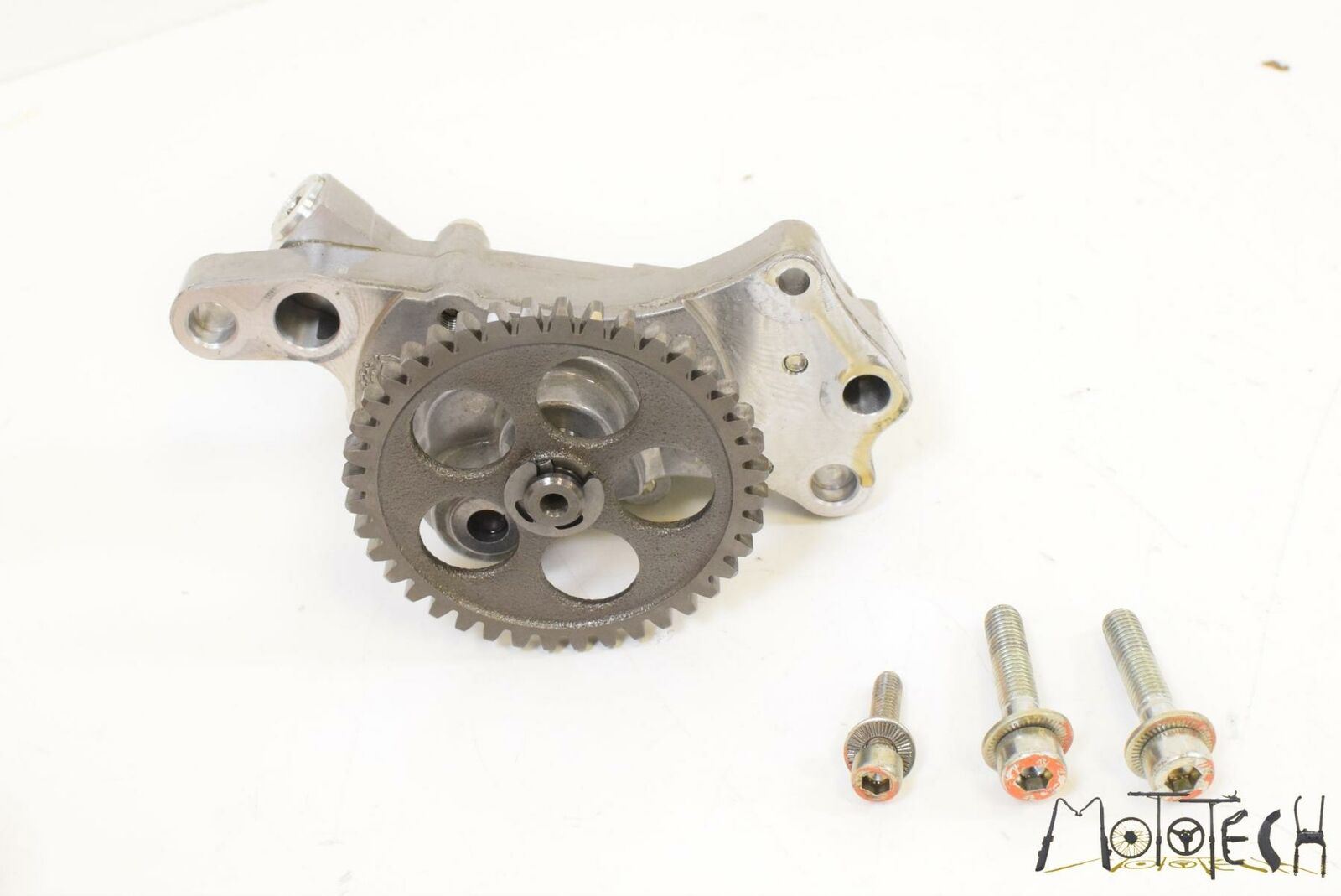 2007 Ducati 1098 S COMPLETE Oil Pump Assembly w/ Gears and Bolts 17420381A {{ shop.shopifyCountryName }} - Mototech271