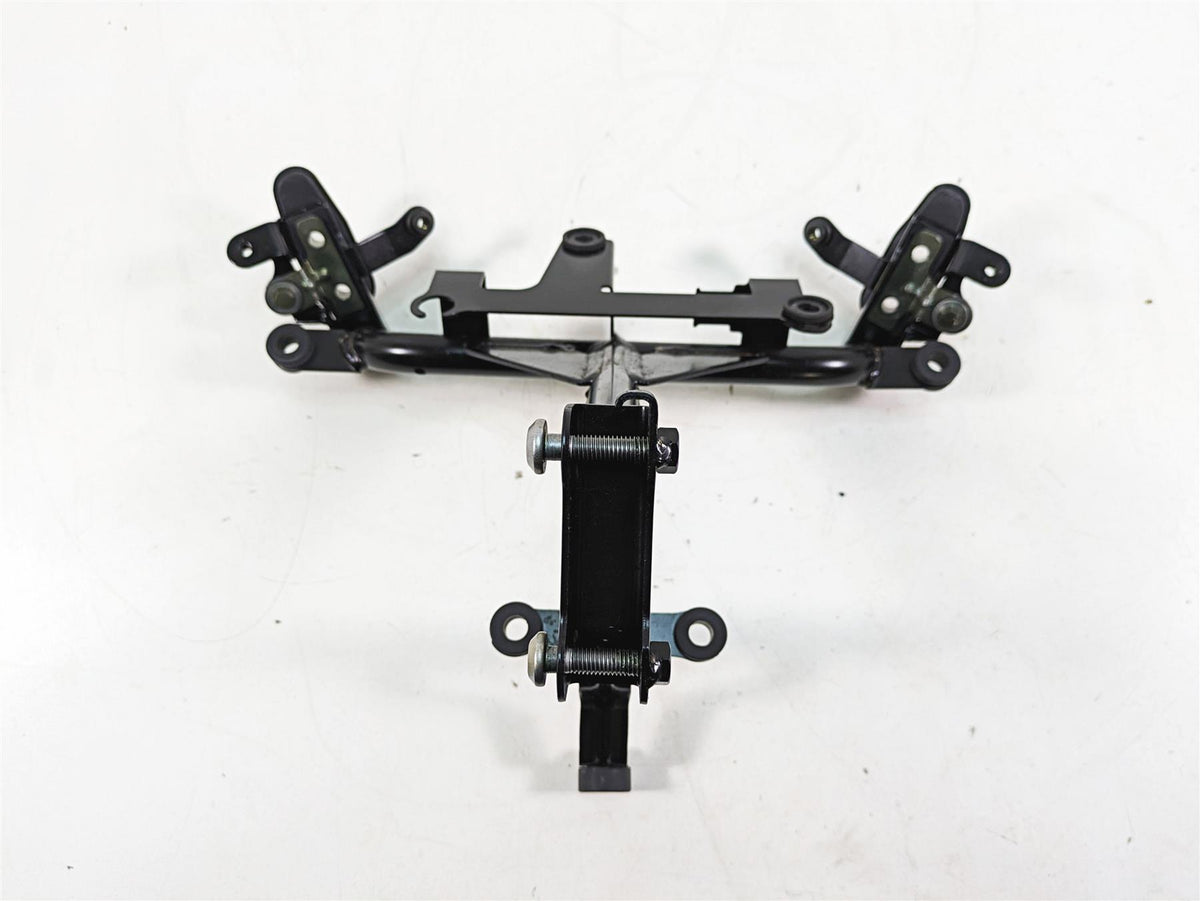 2002 Yamaha FZ1 FZS1000 Fazer Front Fairing Stay Holder Carrier 5LV-28356-00-00 {{ shop.shopifyCountryName }} - Mototech271