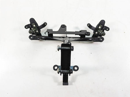2002 Yamaha FZ1 FZS1000 Fazer Front Fairing Stay Holder Carrier 5LV-28356-00-00 {{ shop.shopifyCountryName }} - Mototech271