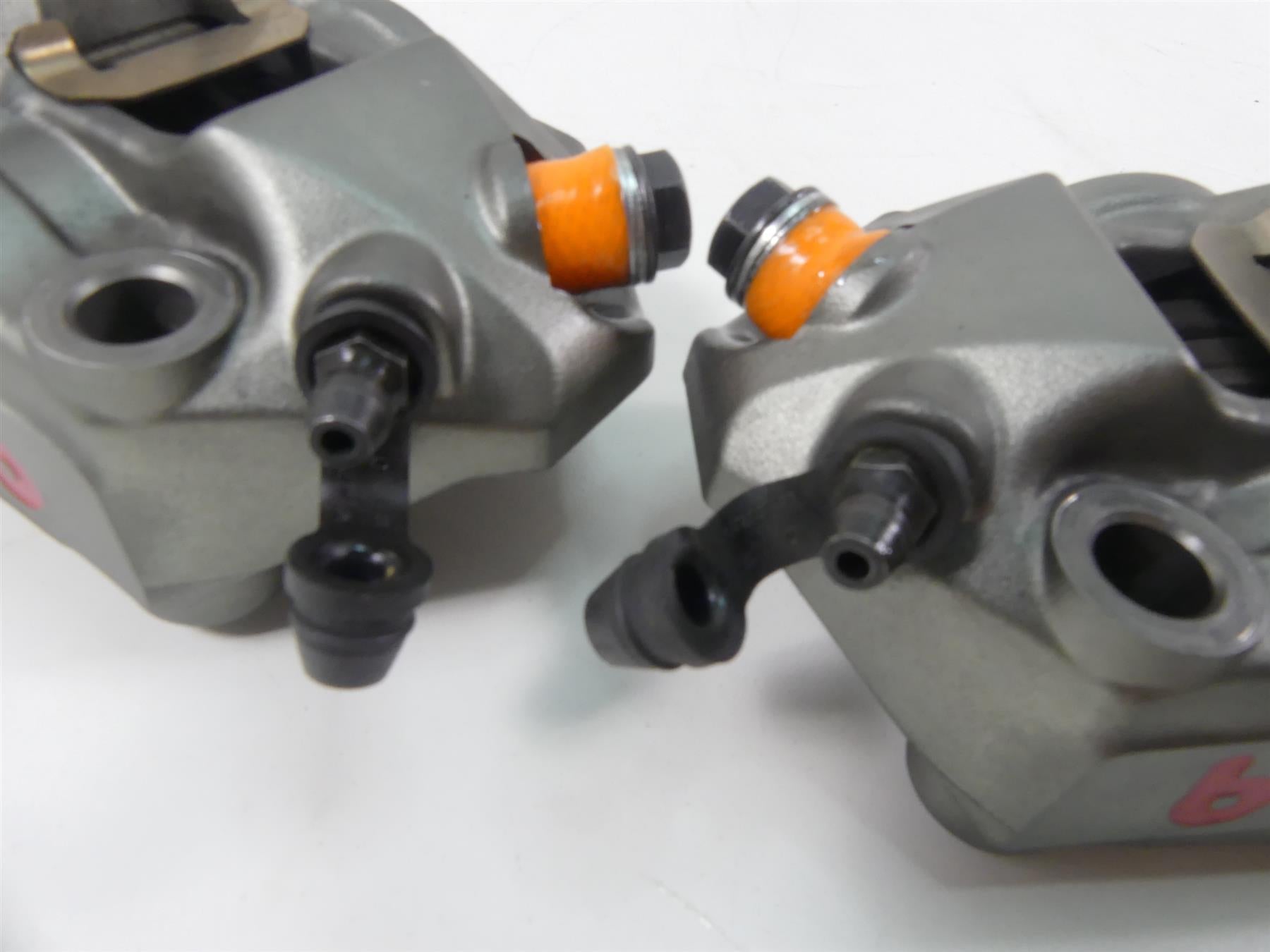 2015 Triumph 1050 Speed Triple R Front Brembo Brake Calipers T2021450 T2021460 {{ shop.shopifyCountryName }} - Mototech271