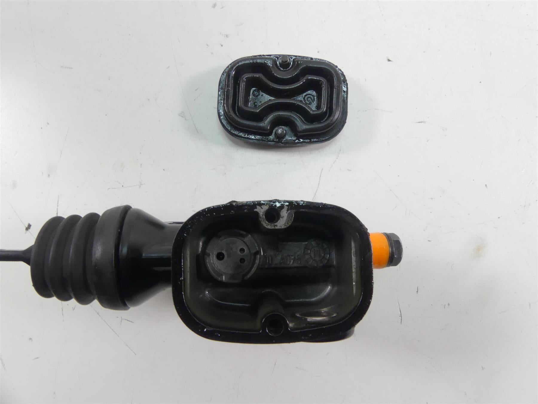 2012 Harley Touring FLHTP Electra Glide Rear Brake Master Cylinder 41700028A {{ shop.shopifyCountryName }} - Mototech271