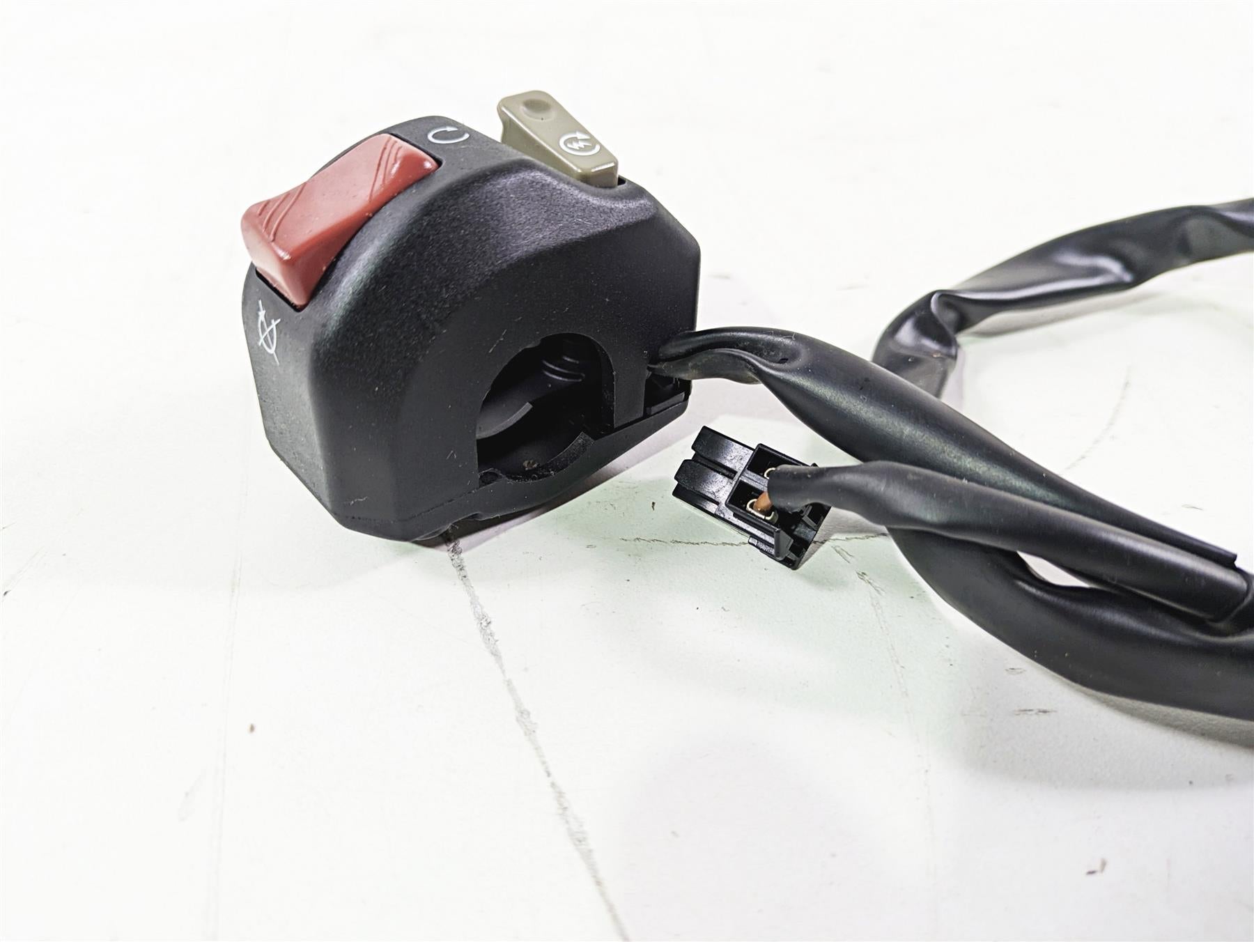 2024 Kawasaki ZX6R ZX636 Ninja Right Hand Control Switch 46091-0625 {{ shop.shopifyCountryName }} - Mototech271