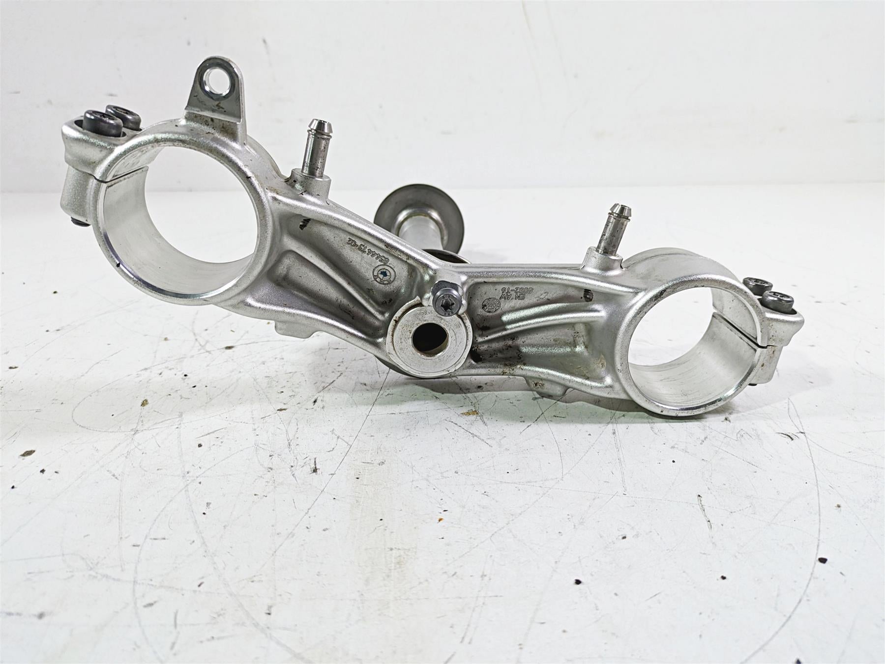 2017 BMW S1000R K47 Lower Triple Tree Steering Stem 56mm 31428543912 8544473 {{ shop.shopifyCountryName }} - Mototech271