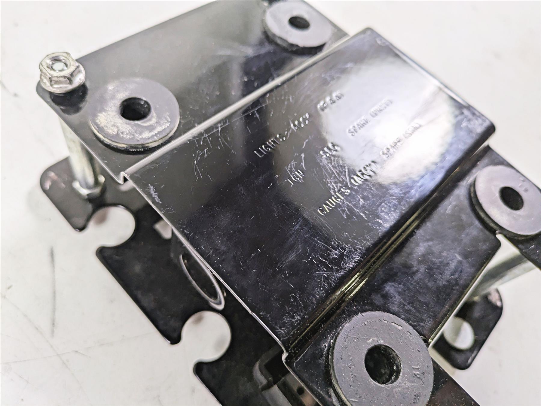 2002 Harley Dyna FXDL Low Rider Electrical Box Carrier & Chrome Cover 66333-99 {{ shop.shopifyCountryName }} - Mototech271