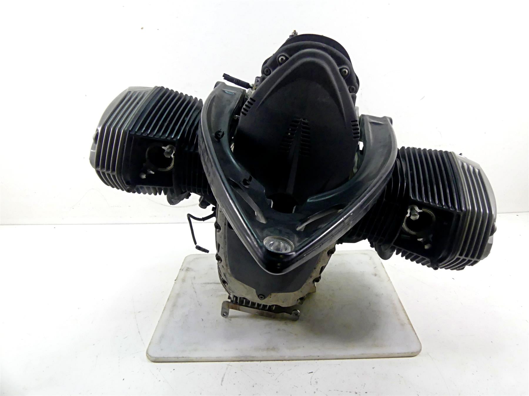 2009 BMW R1200 GS K25 Running Engine Motor + Trailing Arm 8k - Video 11007716692 {{ shop.shopifyCountryName }} - Mototech271