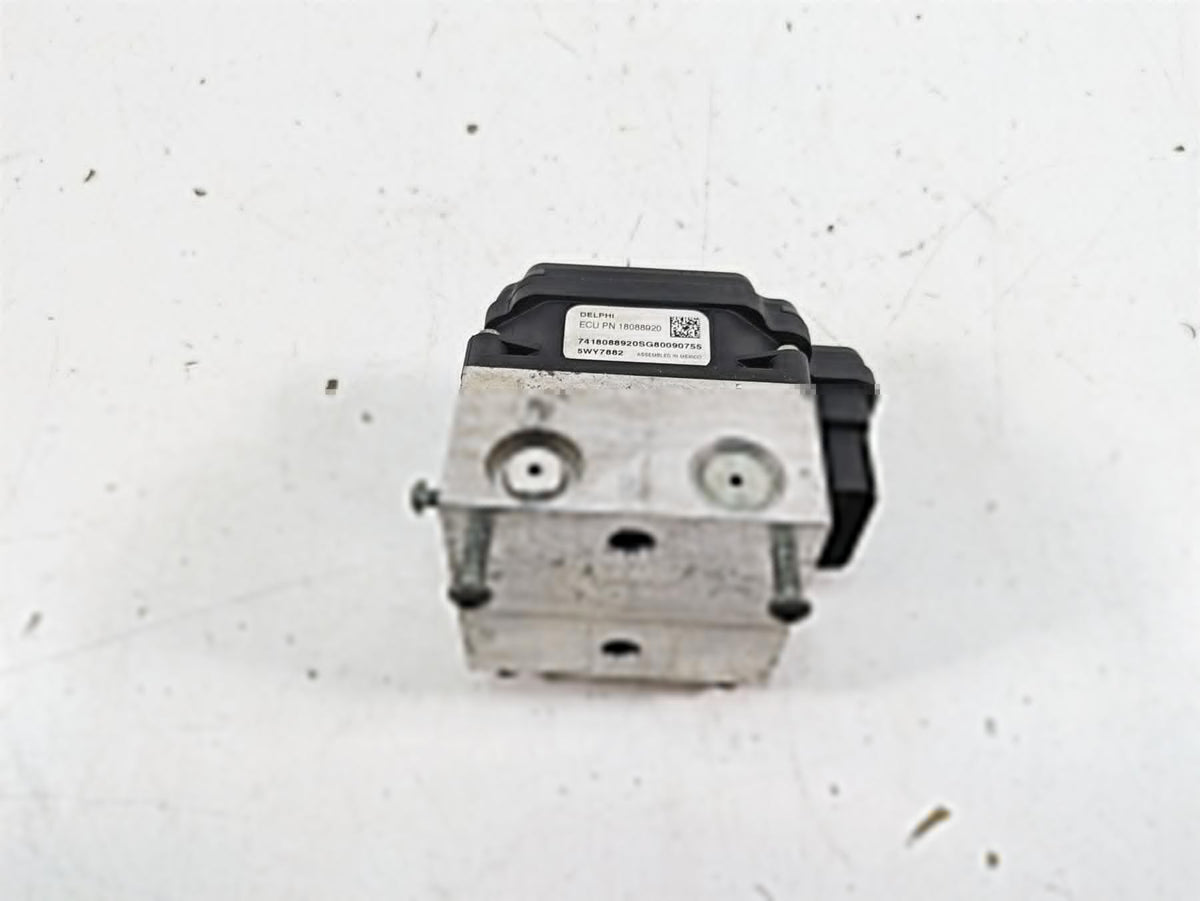 2008 Harley FLHTCU Electra Glide Abs Brake Pump Unit Module 40688-08 40601-08 {{ shop.shopifyCountryName }} - Mototech271