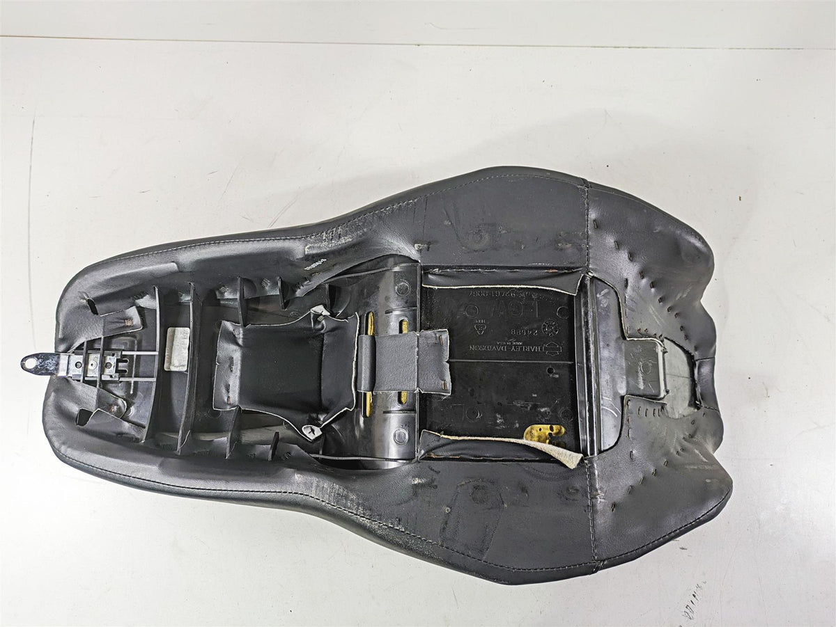 2020 Harley Touring FLHT Electra Glide Front Rider Low Seat Saddle 52000060 {{ shop.shopifyCountryName }} - Mototech271