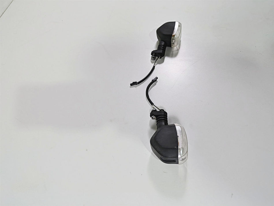 2015 Triumph Tiger Explorer XC Rear Blinker Turn Signal Set T2704220 T2704215 {{ shop.shopifyCountryName }} - Mototech271