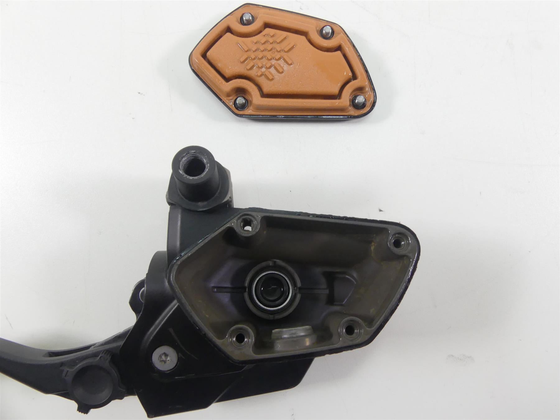2013 BMW R1200GS GSW K50 Front Brake Master Cylinder + Lever 32728559604 {{ shop.shopifyCountryName }} - Mototech271