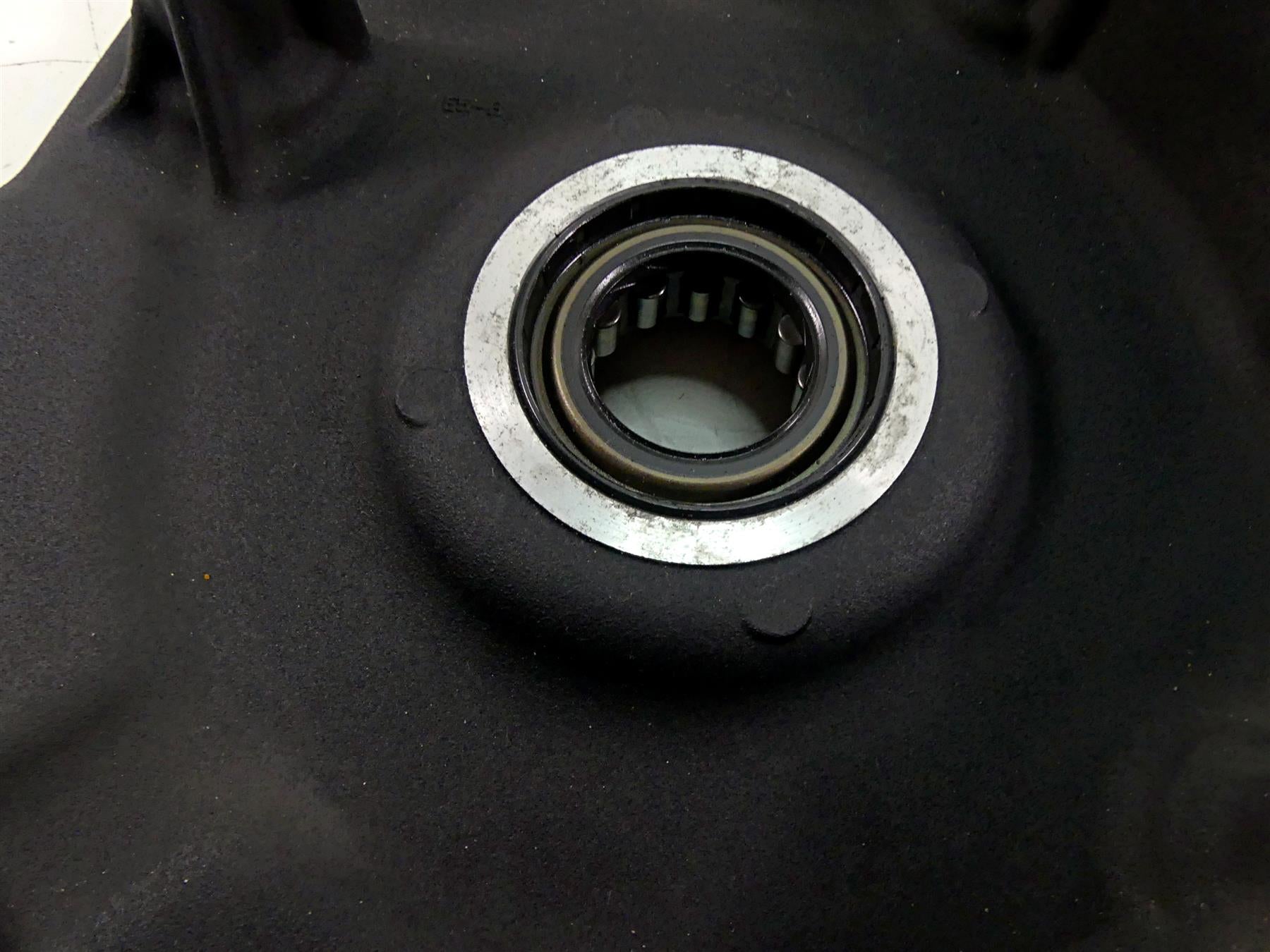 2013 Harley Softail FLSTFB Fat Boy Lo Inner Primary Drive Clutch Cover 60681-06C {{ shop.shopifyCountryName }} - Mototech271