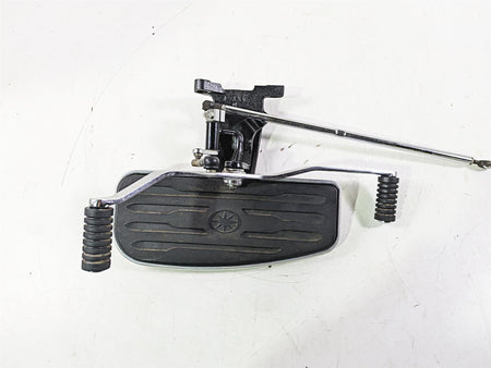 2004 Yamaha XVZ1300 Royal Star Left Floorboard Set & Shifter 4XY-27410-10-00 {{ shop.shopifyCountryName }} - Mototech271