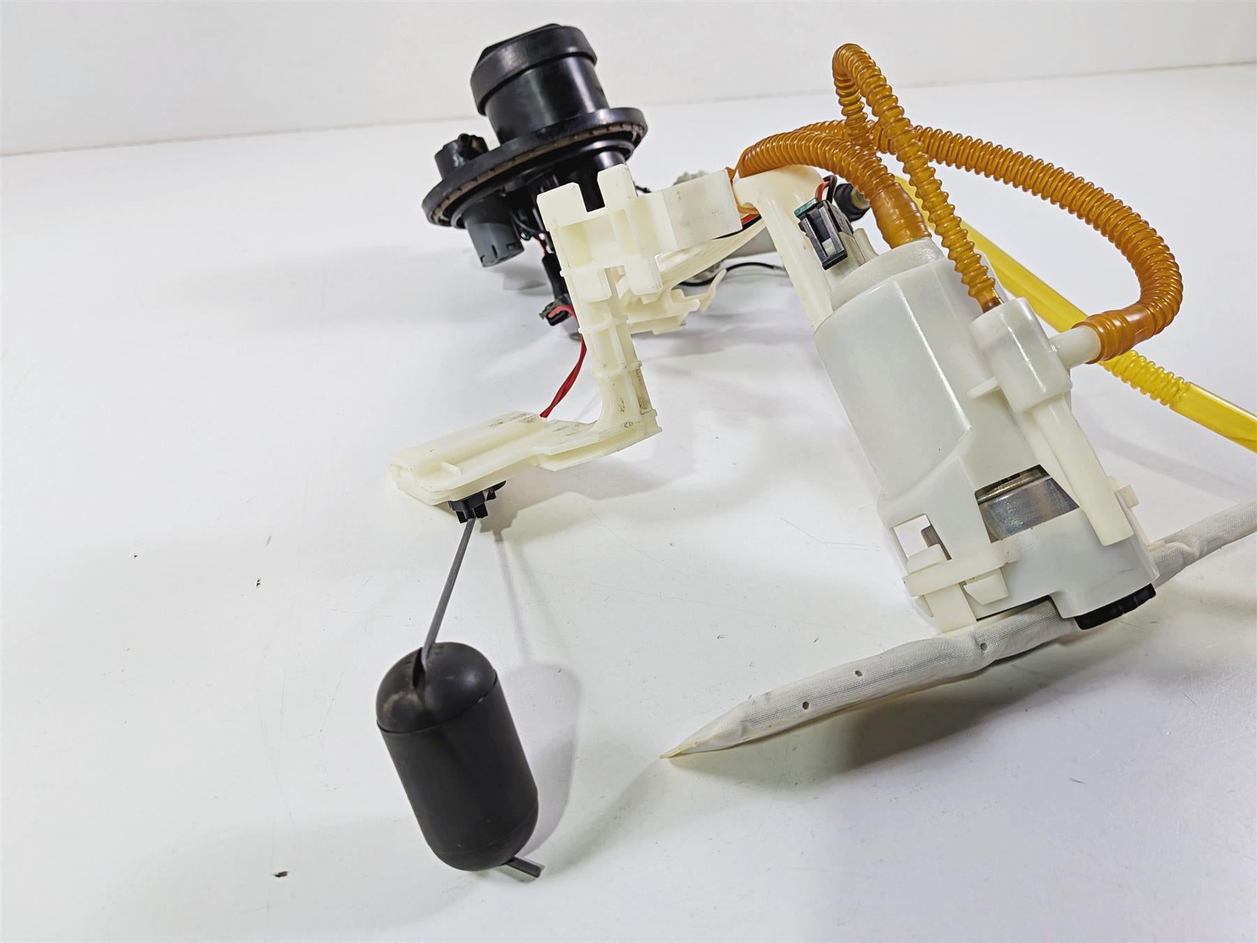 2018 Harley FLHTCU Touring Electra Glide Fuel Gas Petrol Pump - Tested 75069-08D-Mototech271