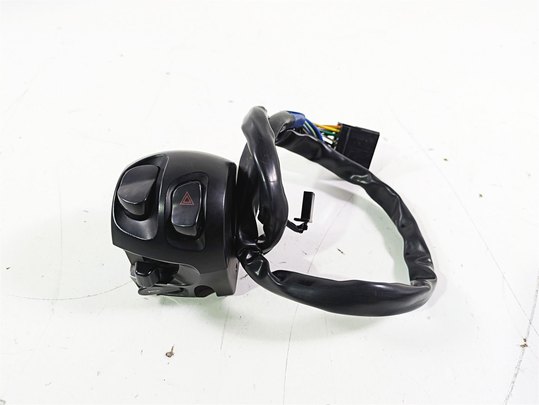 2012 Victory Cross Country Left Hand Turn Signal Control Switch 4012119 {{ shop.shopifyCountryName }} - Mototech271