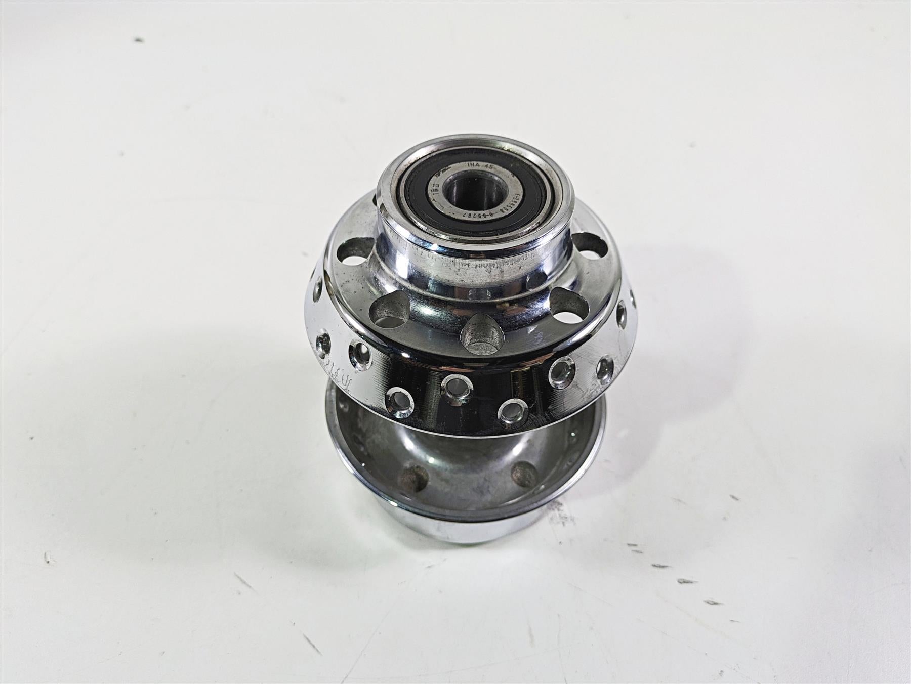 2003 Harley FLSTC Softail Heritage 100th Front Wheel Rim Hub 3/4" 43672-00 {{ shop.shopifyCountryName }} - Mototech271