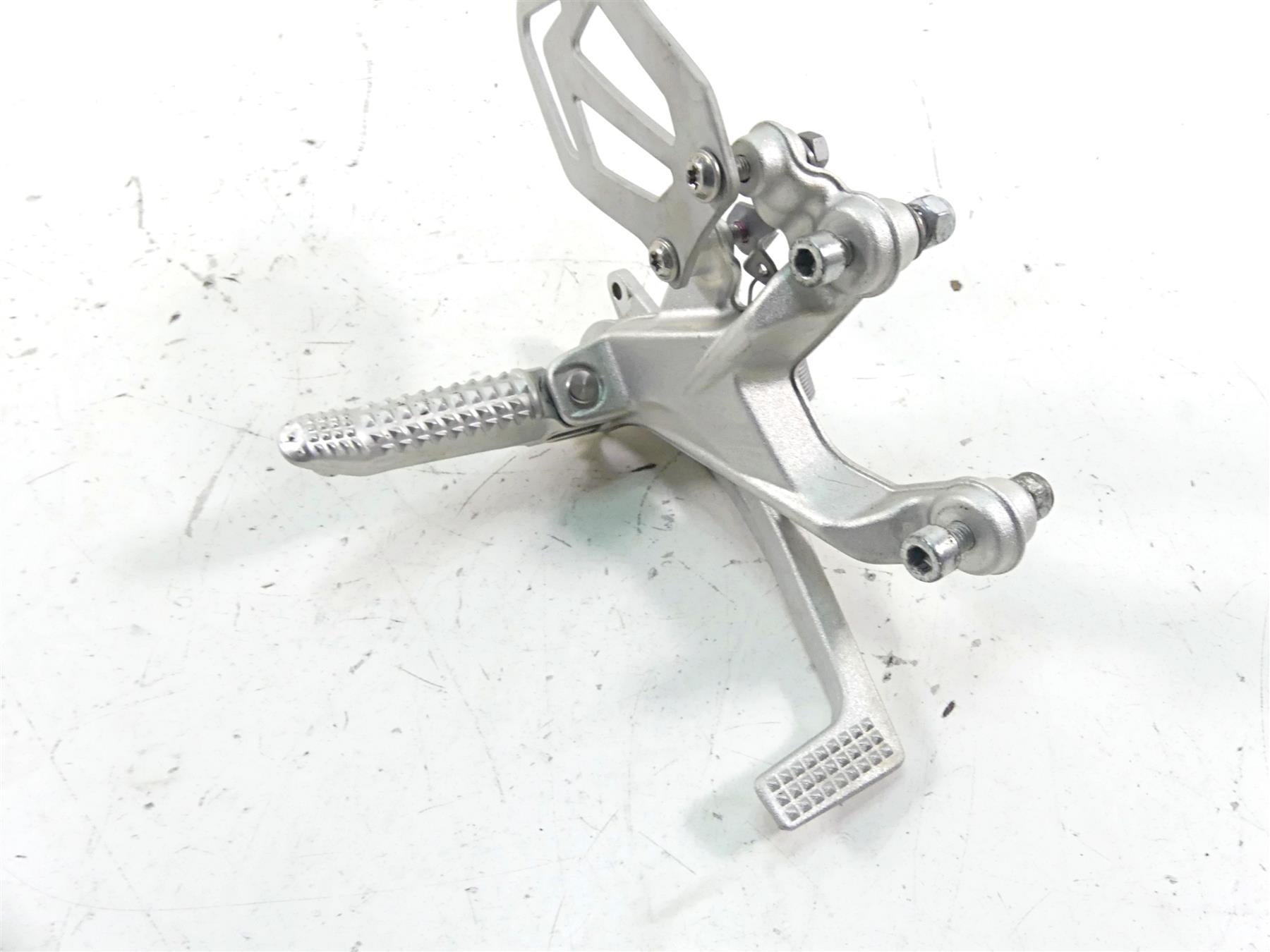 2018 BMW S1000RR K46 Right Foot Peg Set & Brake Ped Pedal 46718559066 {{ shop.shopifyCountryName }} - Mototech271