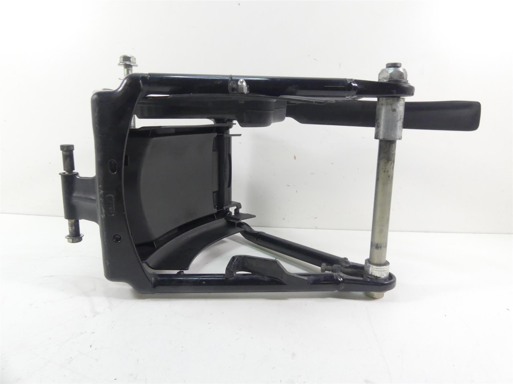 2008 Harley Softail FXSTB Night Train Rear Swing Arm Swing Arm 25mm Axl 47573-11 {{ shop.shopifyCountryName }} - Mototech271