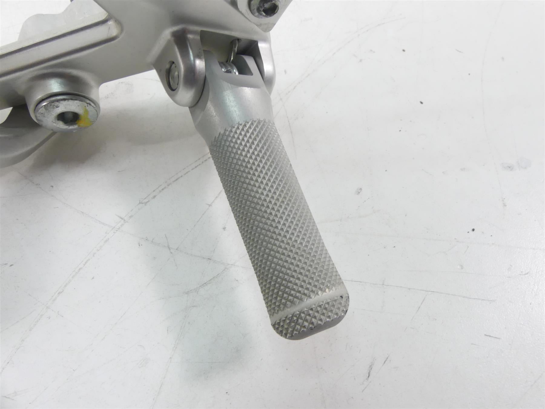 2020 Ducati Panigale V2 Left Footpeg Shifter & Frame Mount 82421862AA 45612092BA {{ shop.shopifyCountryName }} - Mototech271
