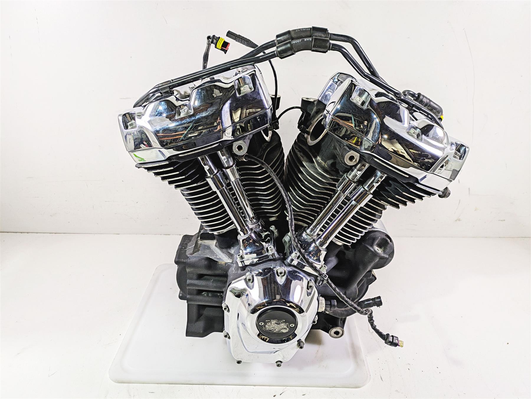 2018 Harley FXBR Softail Breakout 107ci M8 Engine Motor 33k - Read 16200382 {{ shop.shopifyCountryName }} - Mototech271