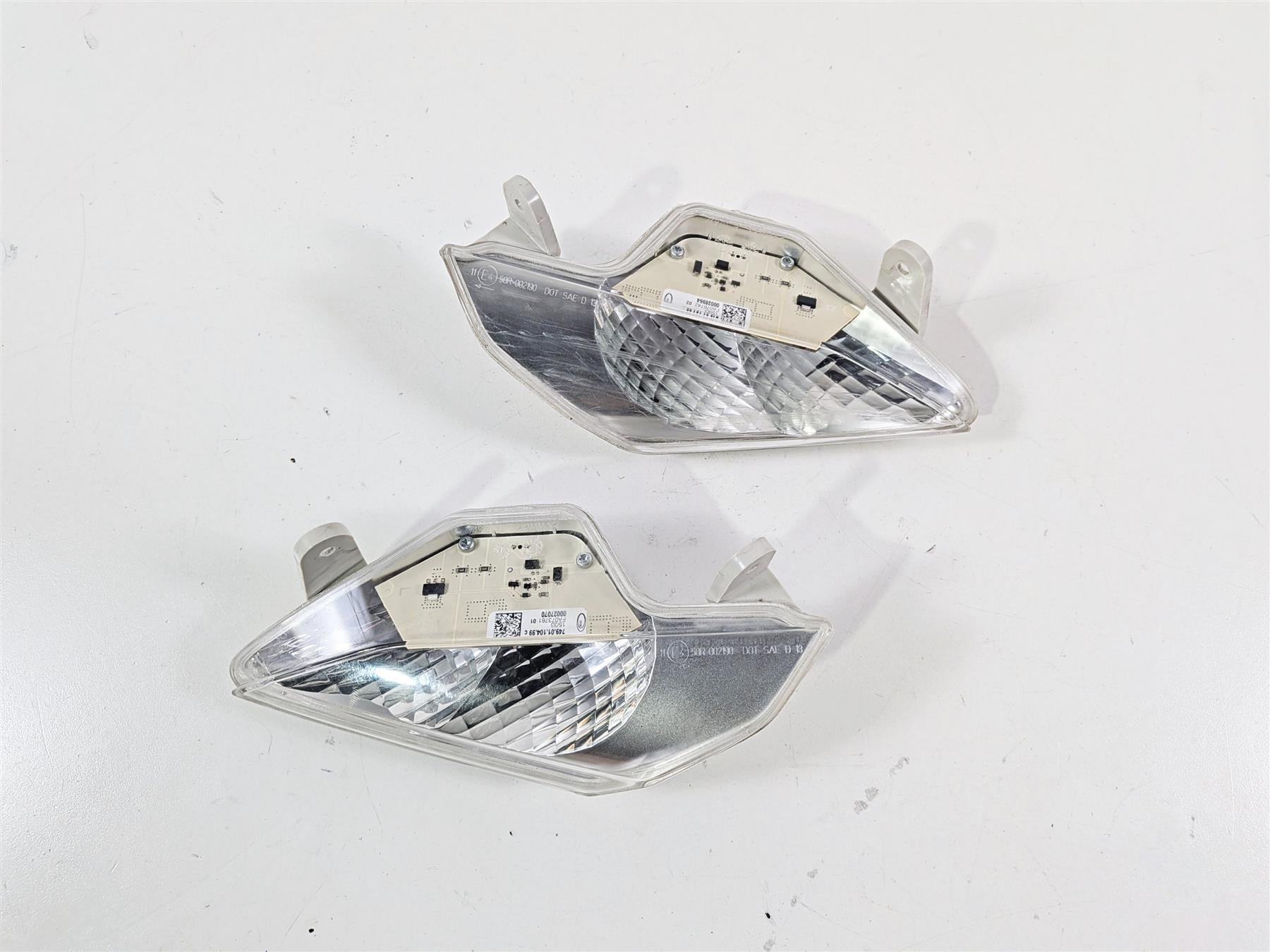 2016 BMW R1200RT RT RTW K52 Front Blinker Turn Signals 63138541625 63138541626 {{ shop.shopifyCountryName }} - Mototech271