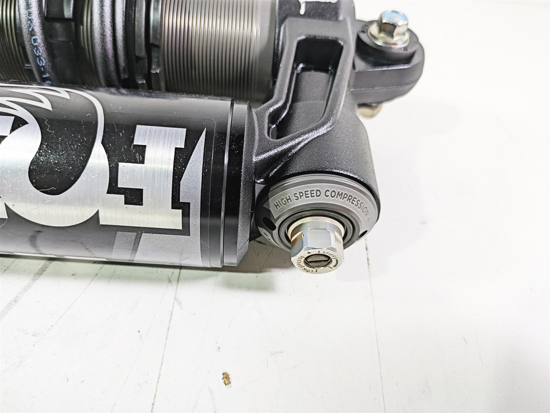 2022 Yamaha YXZ1000 R Front Left Shock Damper Fox 531miles BAS-F310H-01 {{ shop.shopifyCountryName }} - Mototech271