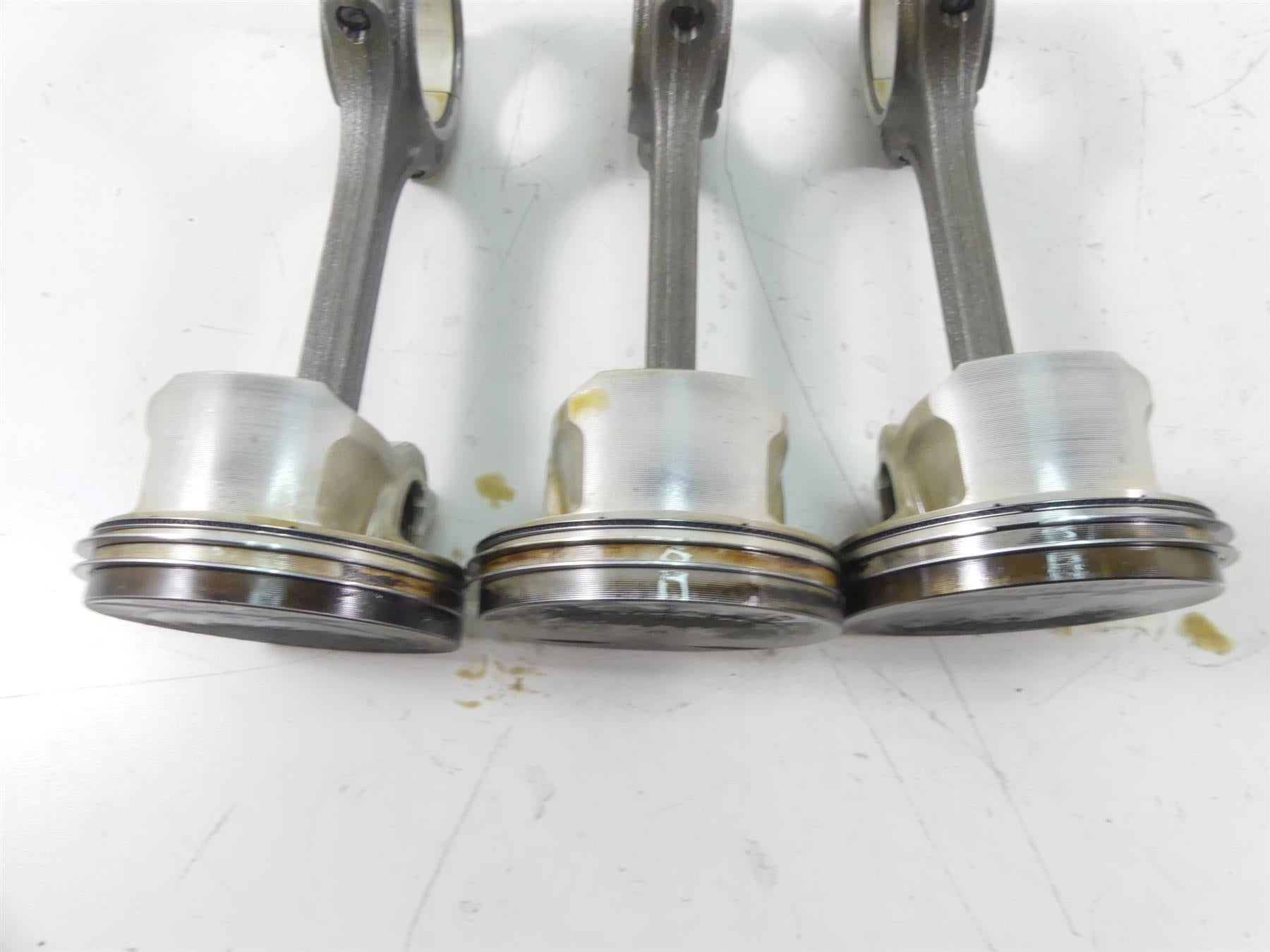 2015 BMW K1600GT K48 Piston & Connecting Rod Set - Read 11247721962 11257720677 {{ shop.shopifyCountryName }} - Mototech271