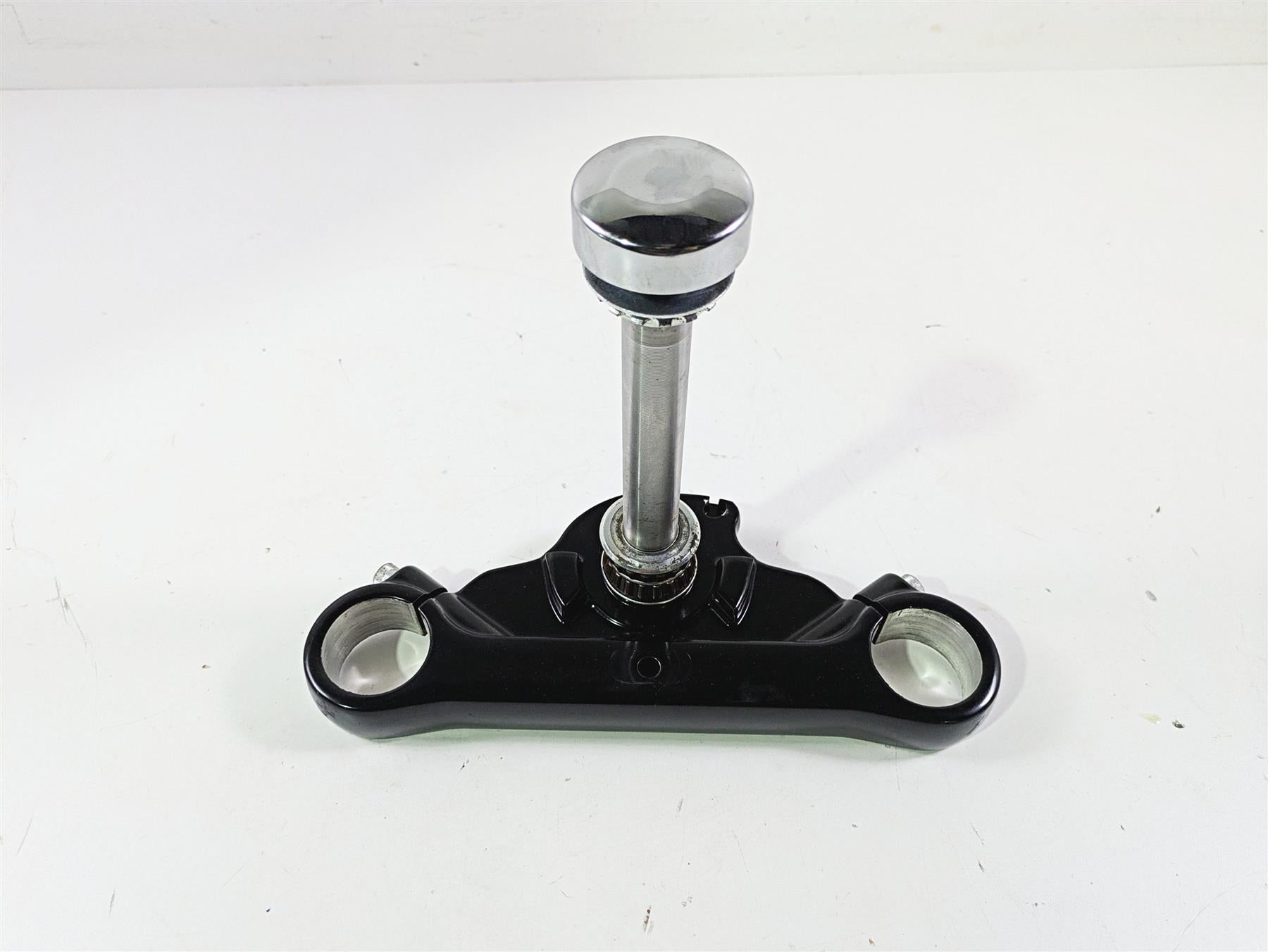 2015 Harley FXDF Dyna Fat Bob Lower Triple Tree Steering Clamp Black 48659-09