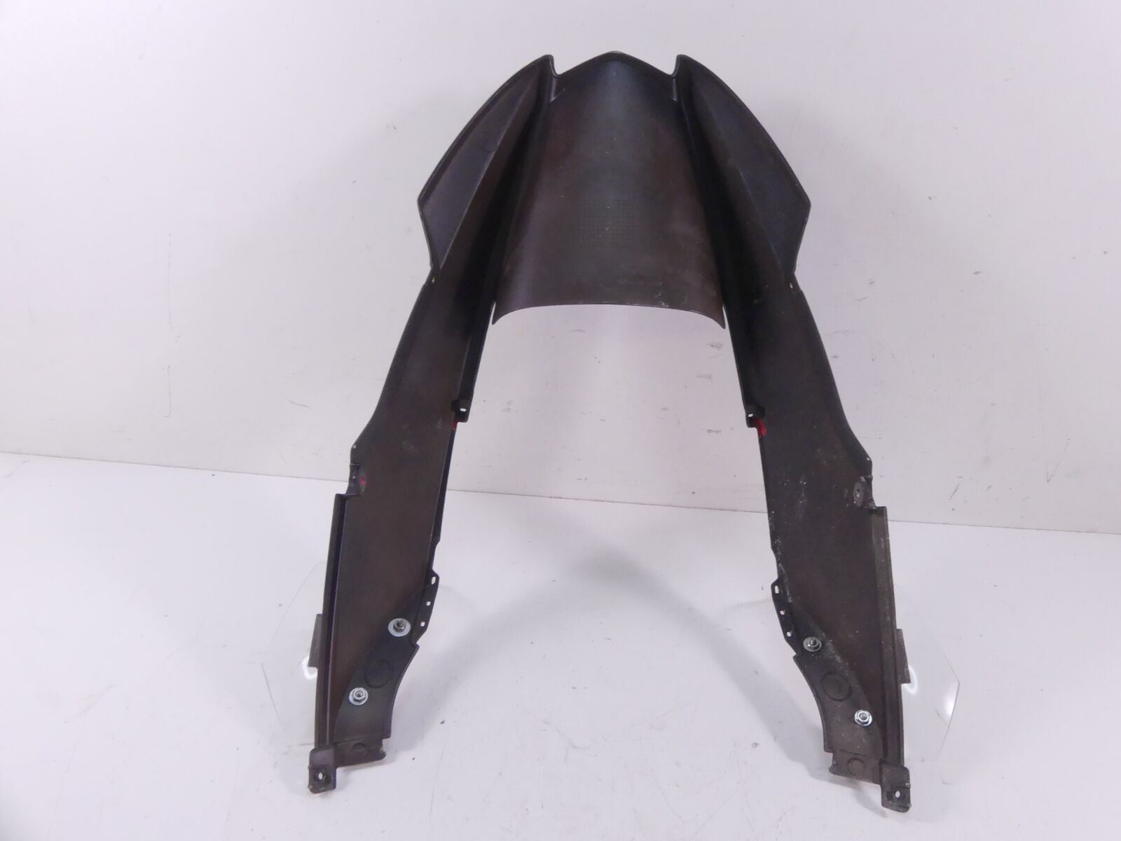 2005 BMW R1200GS K25 Upper Front Wheel Fender Nose Cover Fairing Cowl 4661766767 {{ shop.shopifyCountryName }} - Mototech271