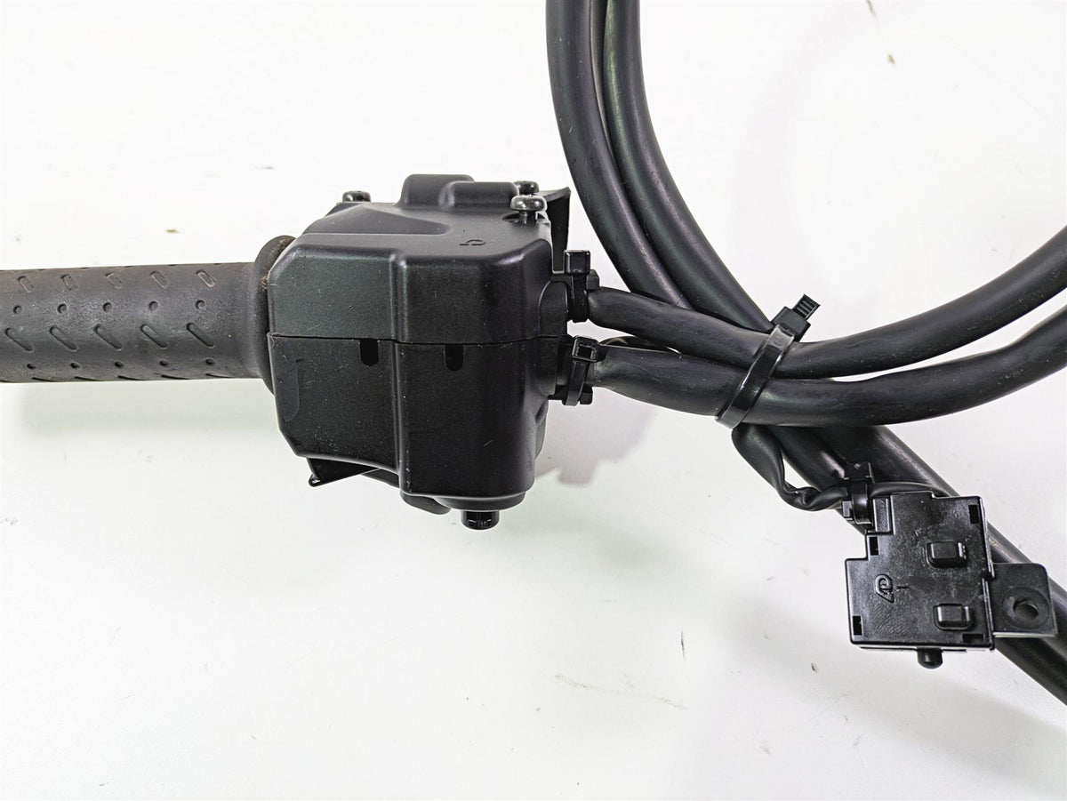 2013 Triumph Tiger 1215 Explorer Right Hand Throttle Control Switch T2041644 {{ shop.shopifyCountryName }} - Mototech271