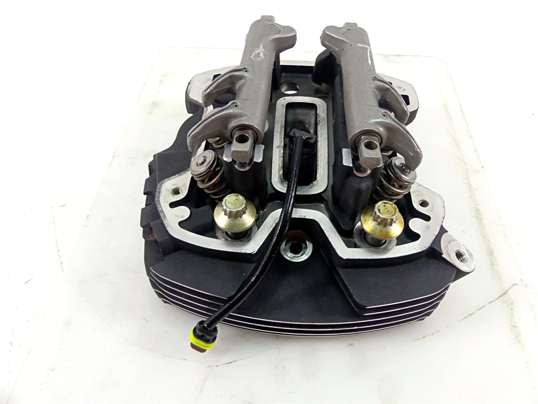 2021 Harley Softail FXBBS Street Bob Front Cylinder Head M8 114ci 16500393 16500500 {{ shop.shopifyCountryName }} - Mototech271