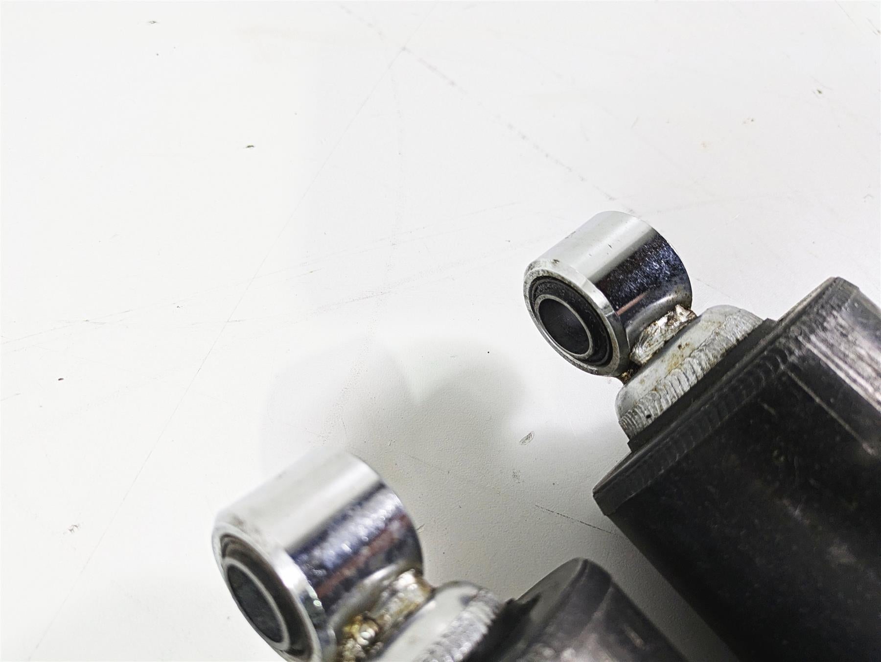 2008 Harley FLSTSB Cross Bones Showa Rear Suspension Shocks 54549-04 {{ shop.shopifyCountryName }} - Mototech271