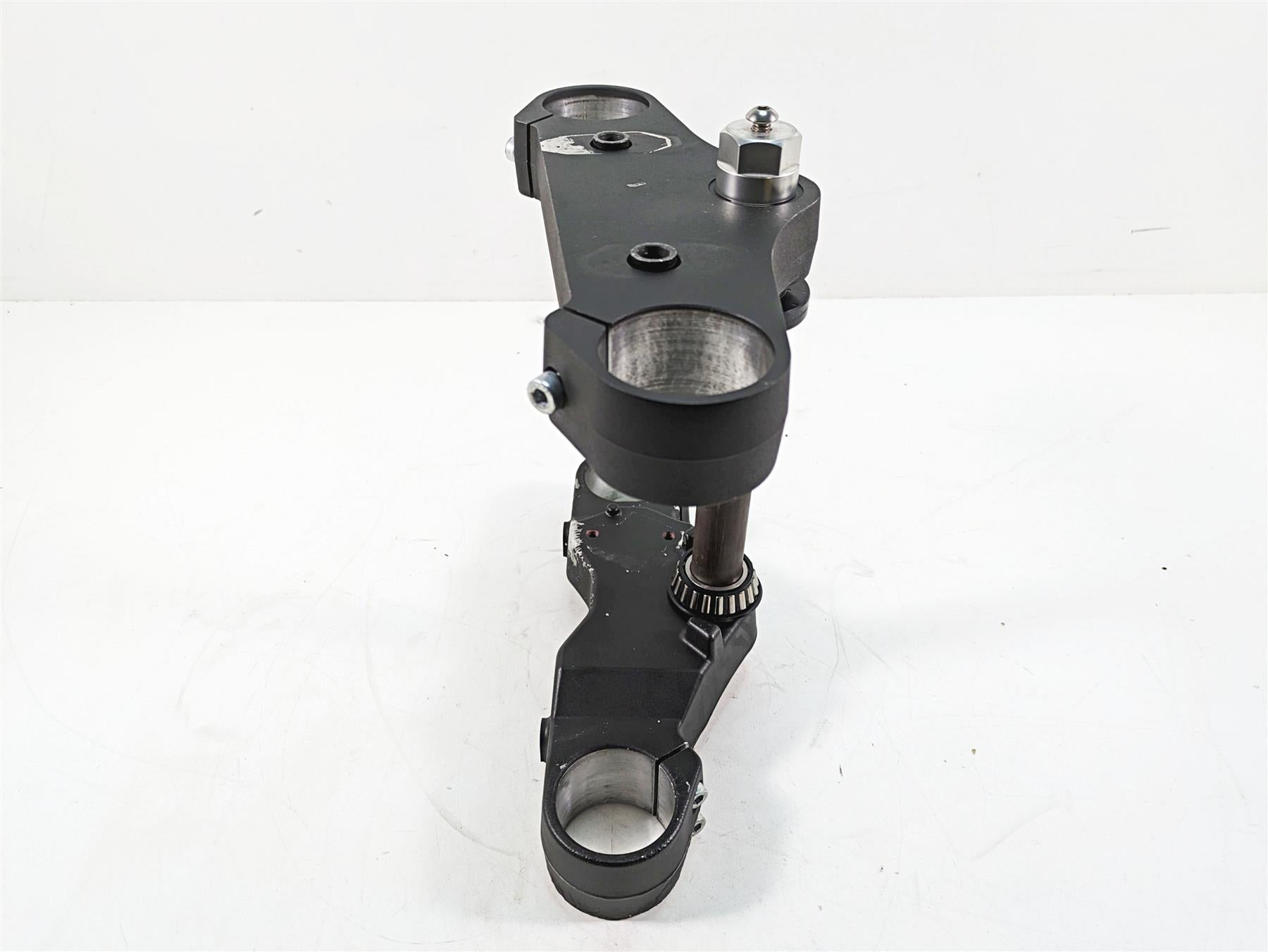 2016 Suzuki M109R VZR1800 Upper Lower Triple Tree Set 51311-48G30 51410-48G30 {{ shop.shopifyCountryName }} - Mototech271