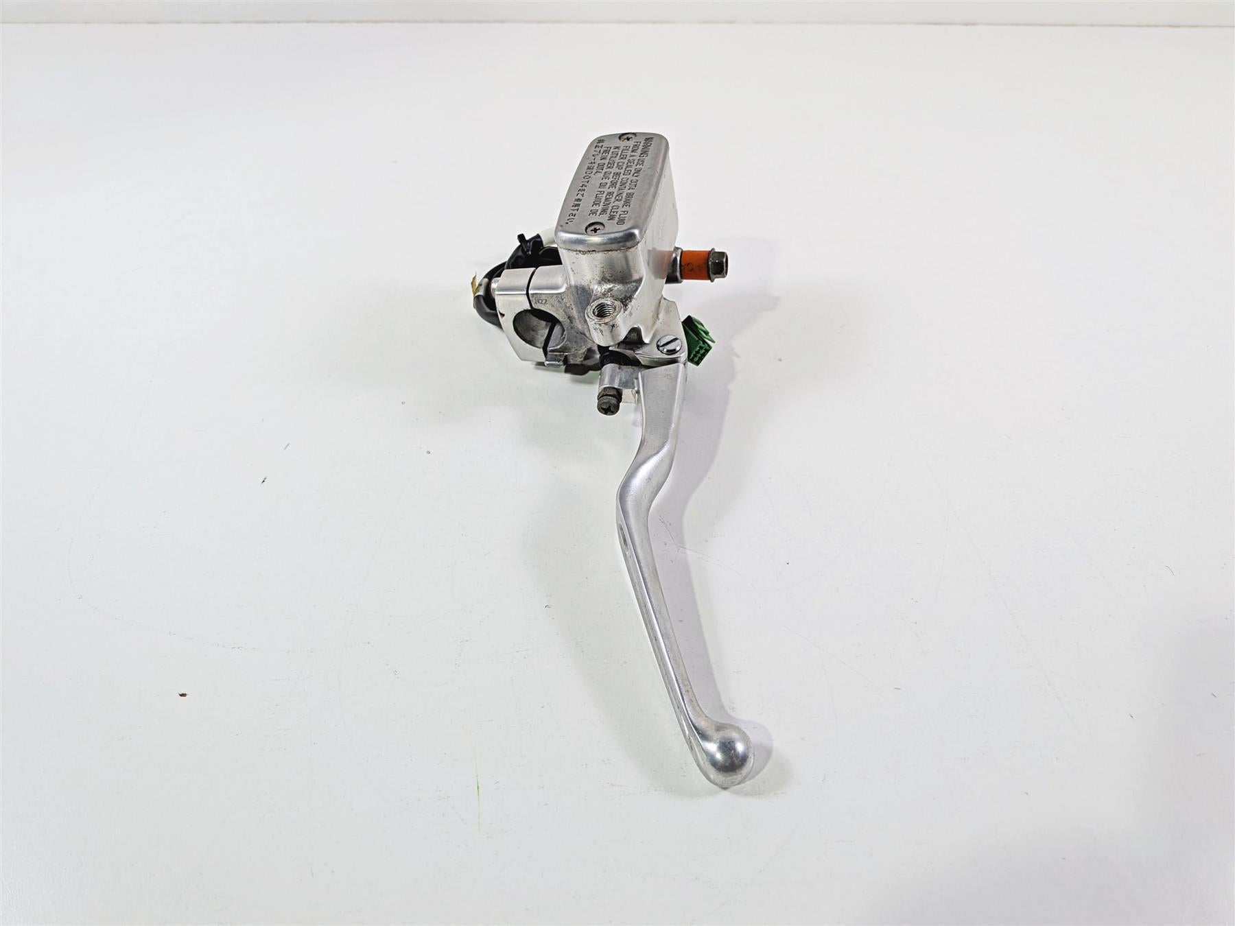 2006 Yamaha XVZ1300 Royal Star Front Brake Master Cylinder 4XY-W2587-01-00 {{ shop.shopifyCountryName }} - Mototech271