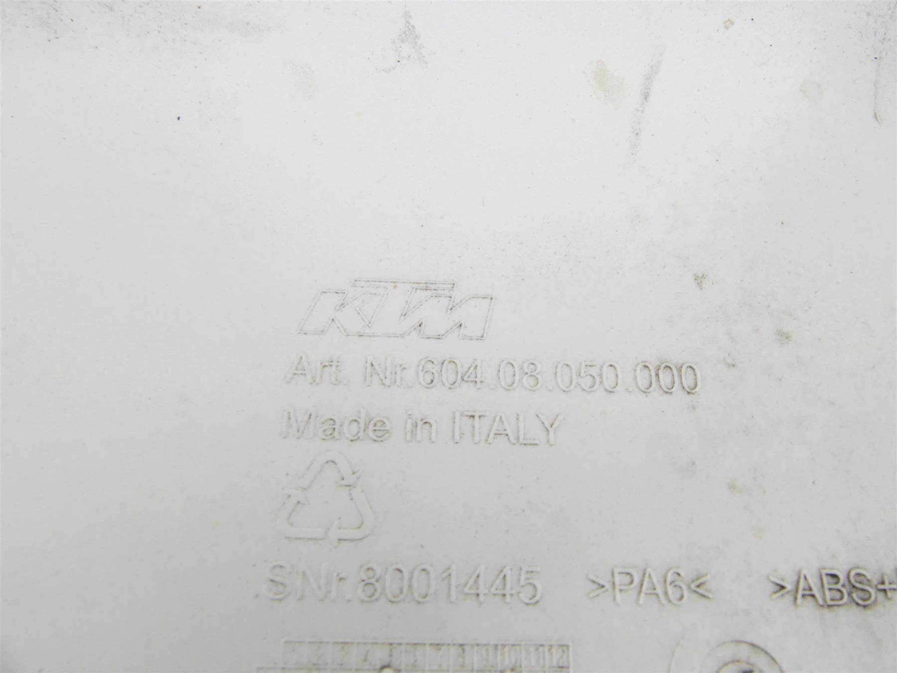 2015 KTM 1290 Adventure Left Tank Cover Fairing Set -Rash 60408050000 {{ shop.shopifyCountryName }} - Mototech271
