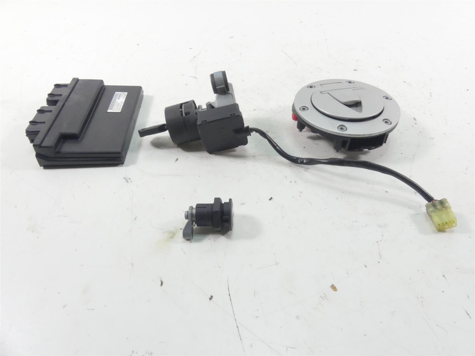 2015 KTM 1290R Super Duke Cdi Ecu Ecm Ignition Switch Key Lock Set 61341031000 {{ shop.shopifyCountryName }} - Mototech271